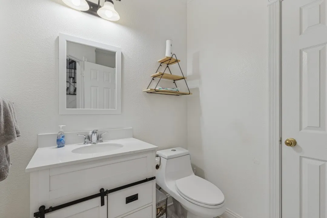 Single Family Residence For Sale in Dallas County , 702 Garnet Drive, Mesquite, Texas 75149, 5 Bedroom, 3 Bathroom, 2 Garage spaces, 2,990 Sqft, built in 2000, mls#21398251, Real Estate Agent in Mesquite, Homes For Sale in Dallas county, Homes For Sale in Mesquite, Realtor in Mesquite Texas, Real Estate Brokerage Independent Realty Texas, Luminita Cordes Realtor