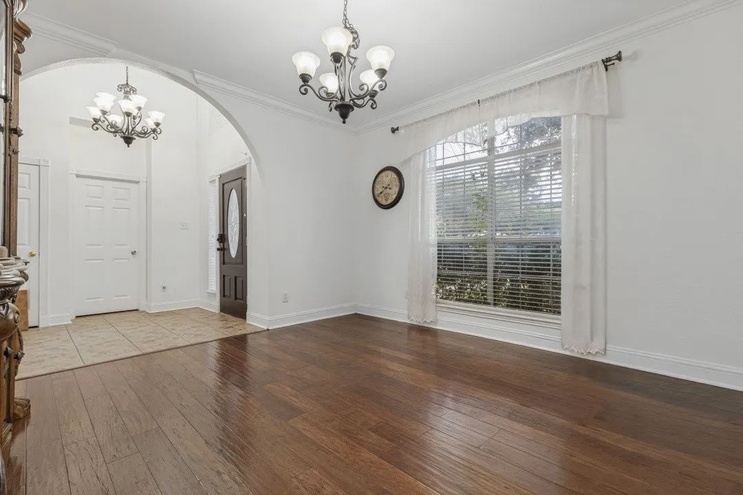 Single Family Residence For Sale in Dallas County , 702 Garnet Drive, Mesquite, Texas 75149, 5 Bedroom, 3 Bathroom, 2 Garage spaces, 2,990 Sqft, built in 2000, mls#21398251, Real Estate Agent in Mesquite, Homes For Sale in Dallas county, Homes For Sale in Mesquite, Realtor in Mesquite Texas, Real Estate Brokerage Independent Realty Texas, Luminita Cordes Realtor