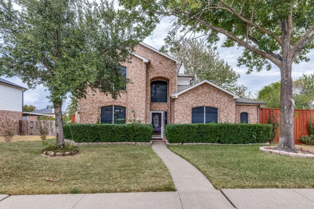 Single Family Residence For Sale