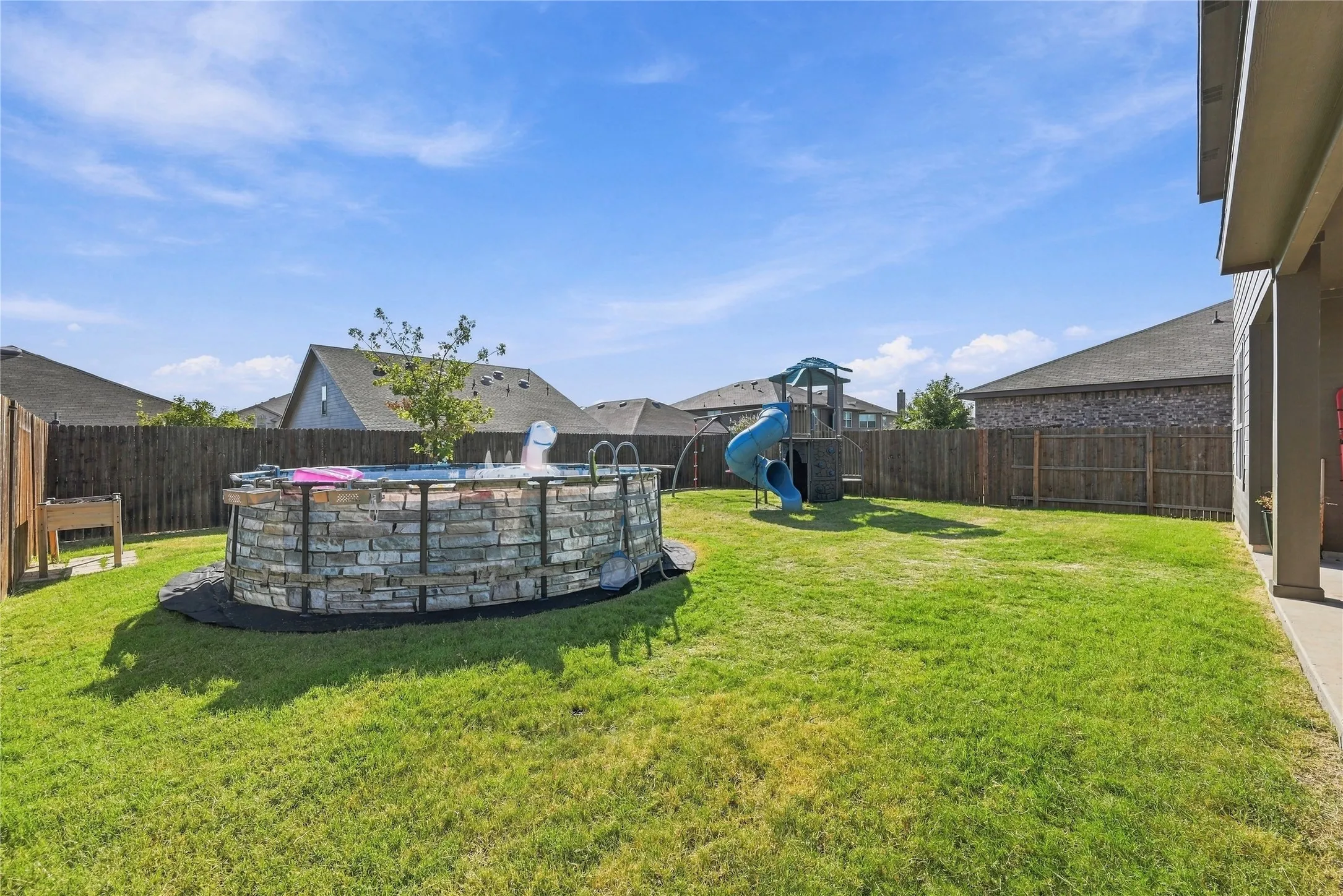 Single Family Residence For Sale in Tarrant County , 7700 Gangway Drive, Fort Worth, Texas 76179, 3 Bedroom, 3 Bathroom, 2 Garage spaces, 2,397 Sqft, built in 2021, mls#21407311, Real Estate Agent in Fort Worth, Homes For Sale in Tarrant county, Homes For Sale in Fort Worth, Realtor in Fort Worth Texas, Real Estate Brokerage Independent Realty Texas, Luminita Cordes Realtor