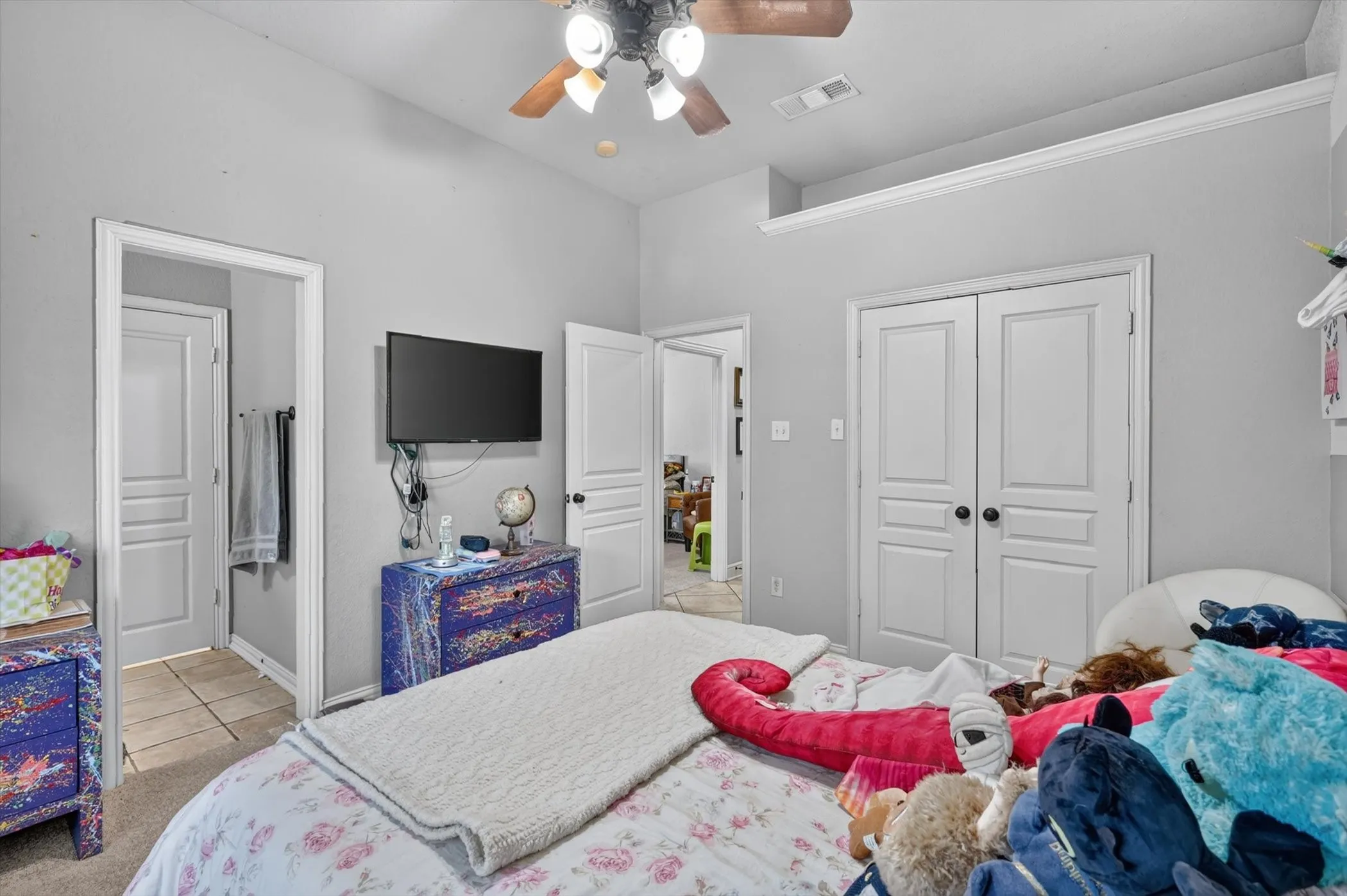 Single Family Residence For Sale in Tarrant County , 324 Arbor Lane, Haslet, Texas 76052, 4 Bedroom, 3 Bathroom, 3 Garage spaces, 3,334 Sqft, built in 2004, mls#21407242, Real Estate Agent in Haslet, Homes For Sale in Tarrant county, Homes For Sale in Haslet, Realtor in Haslet Texas, Real Estate Brokerage Independent Realty Texas, Luminita Cordes Realtor