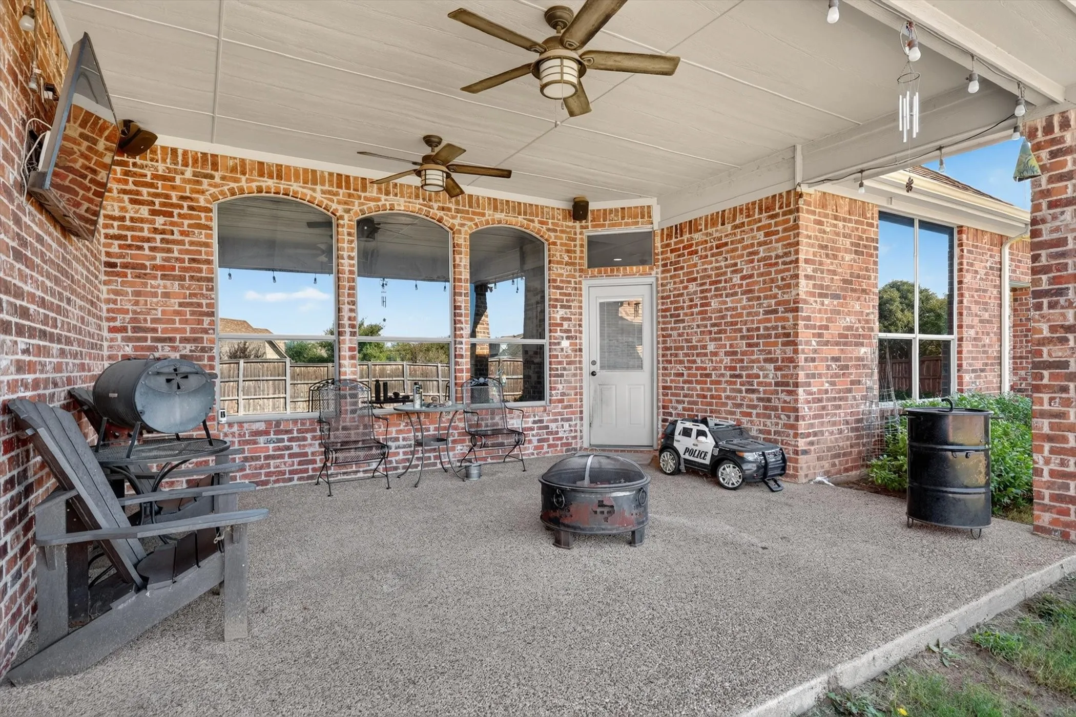 Single Family Residence For Sale in Tarrant County , 324 Arbor Lane, Haslet, Texas 76052, 4 Bedroom, 3 Bathroom, 3 Garage spaces, 3,334 Sqft, built in 2004, mls#21407242, Real Estate Agent in Haslet, Homes For Sale in Tarrant county, Homes For Sale in Haslet, Realtor in Haslet Texas, Real Estate Brokerage Independent Realty Texas, Luminita Cordes Realtor