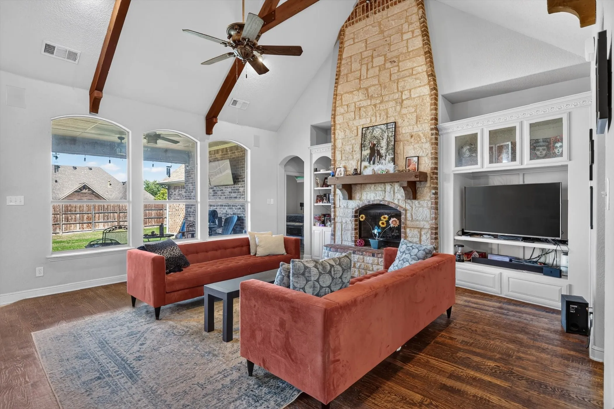 Single Family Residence For Sale in Tarrant County , 324 Arbor Lane, Haslet, Texas 76052, 4 Bedroom, 3 Bathroom, 3 Garage spaces, 3,334 Sqft, built in 2004, mls#21407242, Real Estate Agent in Haslet, Homes For Sale in Tarrant county, Homes For Sale in Haslet, Realtor in Haslet Texas, Real Estate Brokerage Independent Realty Texas, Luminita Cordes Realtor