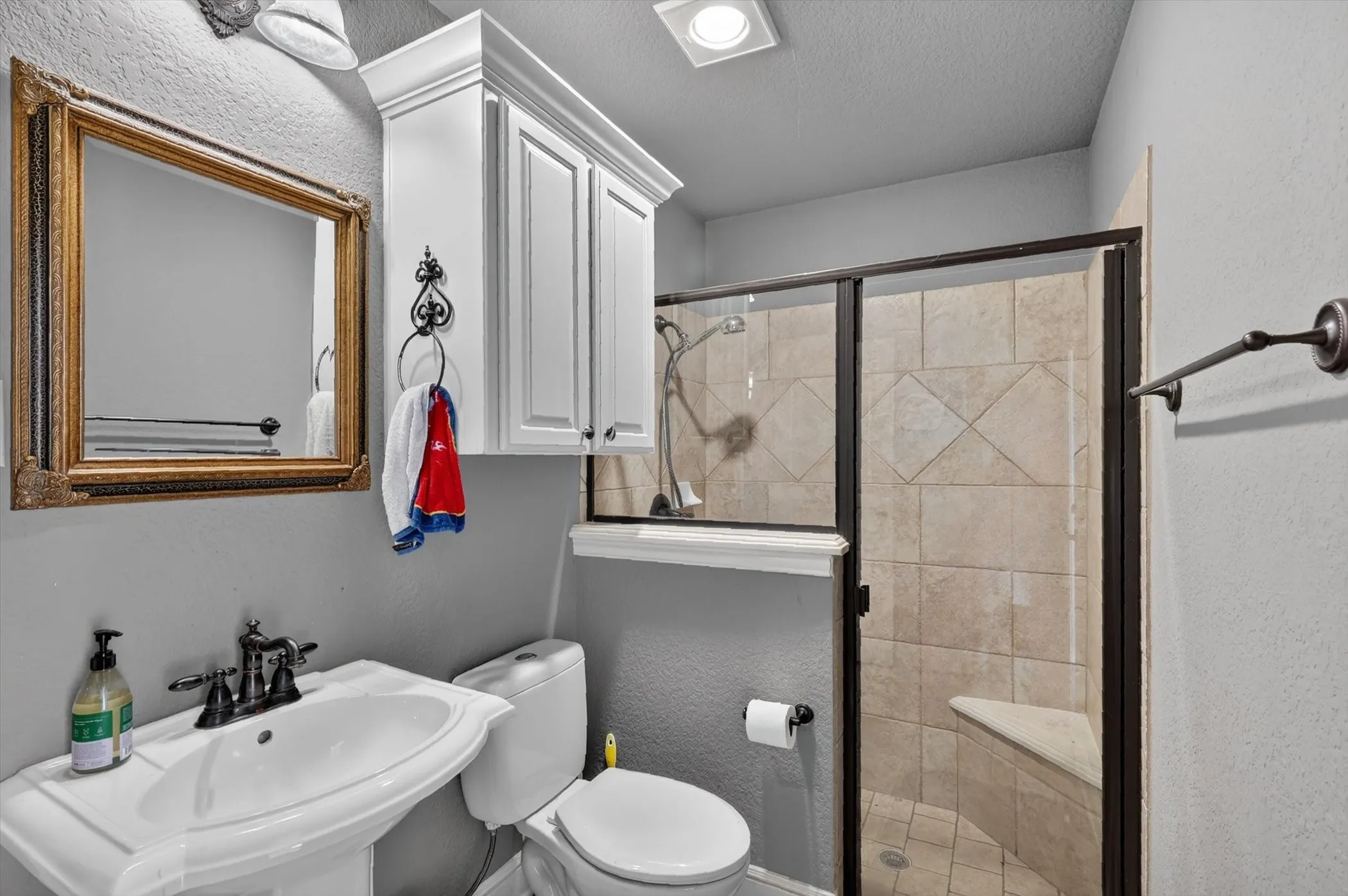 Single Family Residence For Sale in Tarrant County , 324 Arbor Lane, Haslet, Texas 76052, 4 Bedroom, 3 Bathroom, 3 Garage spaces, 3,334 Sqft, built in 2004, mls#21407242, Real Estate Agent in Haslet, Homes For Sale in Tarrant county, Homes For Sale in Haslet, Realtor in Haslet Texas, Real Estate Brokerage Independent Realty Texas, Luminita Cordes Realtor