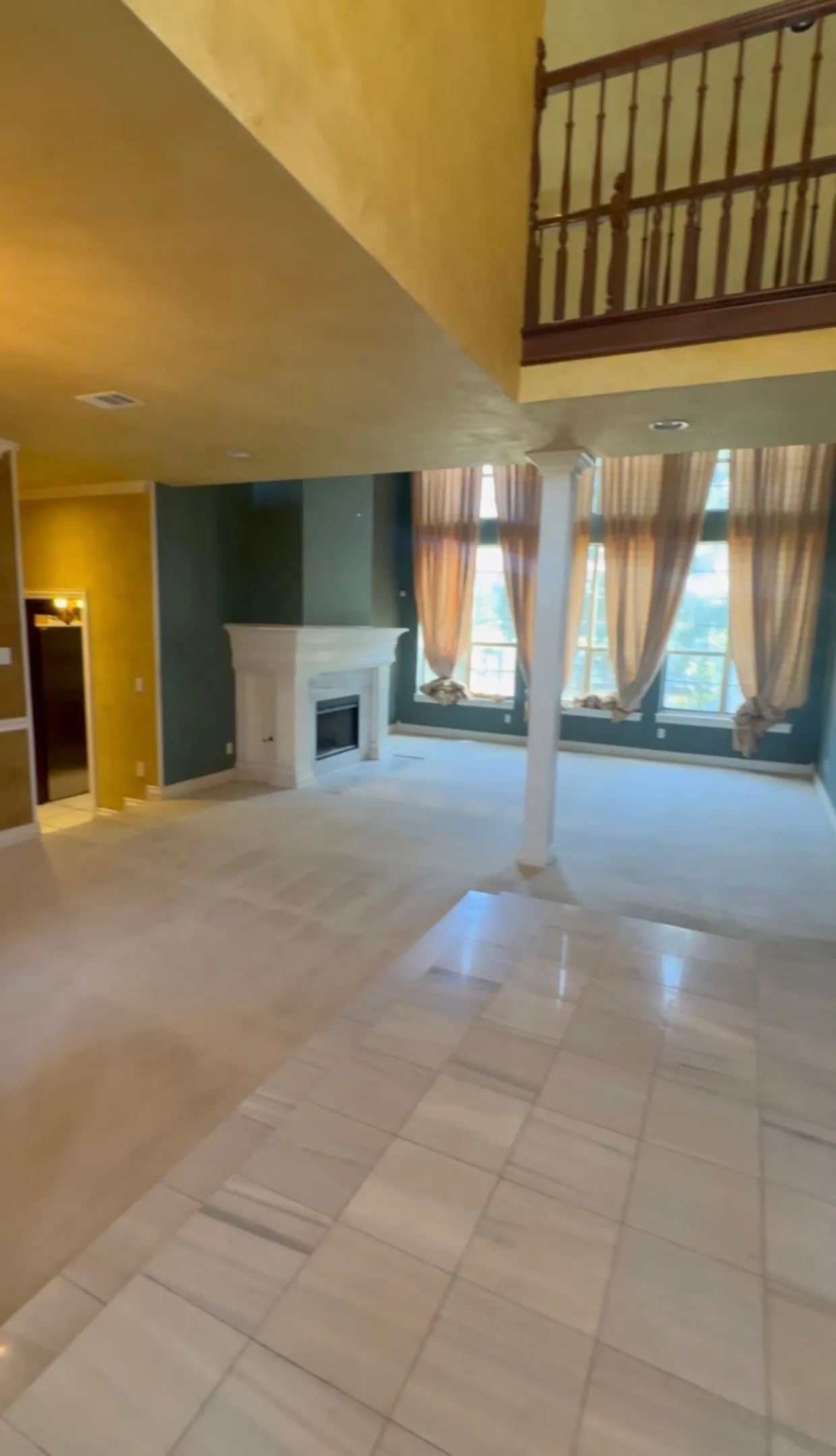 Single Family Residence For Sale in Tarrant County , 6542 Potomac Parkway, Arlington, Texas 76017, 4 Bedroom, 4 Bathroom, 3 Garage spaces, 3,745 Sqft, built in 1989, mls#21407313, Real Estate Agent in Arlington, Homes For Sale in Tarrant county, Homes For Sale in Arlington, Realtor in Arlington Texas, Real Estate Brokerage Independent Realty Texas, Luminita Cordes Realtor