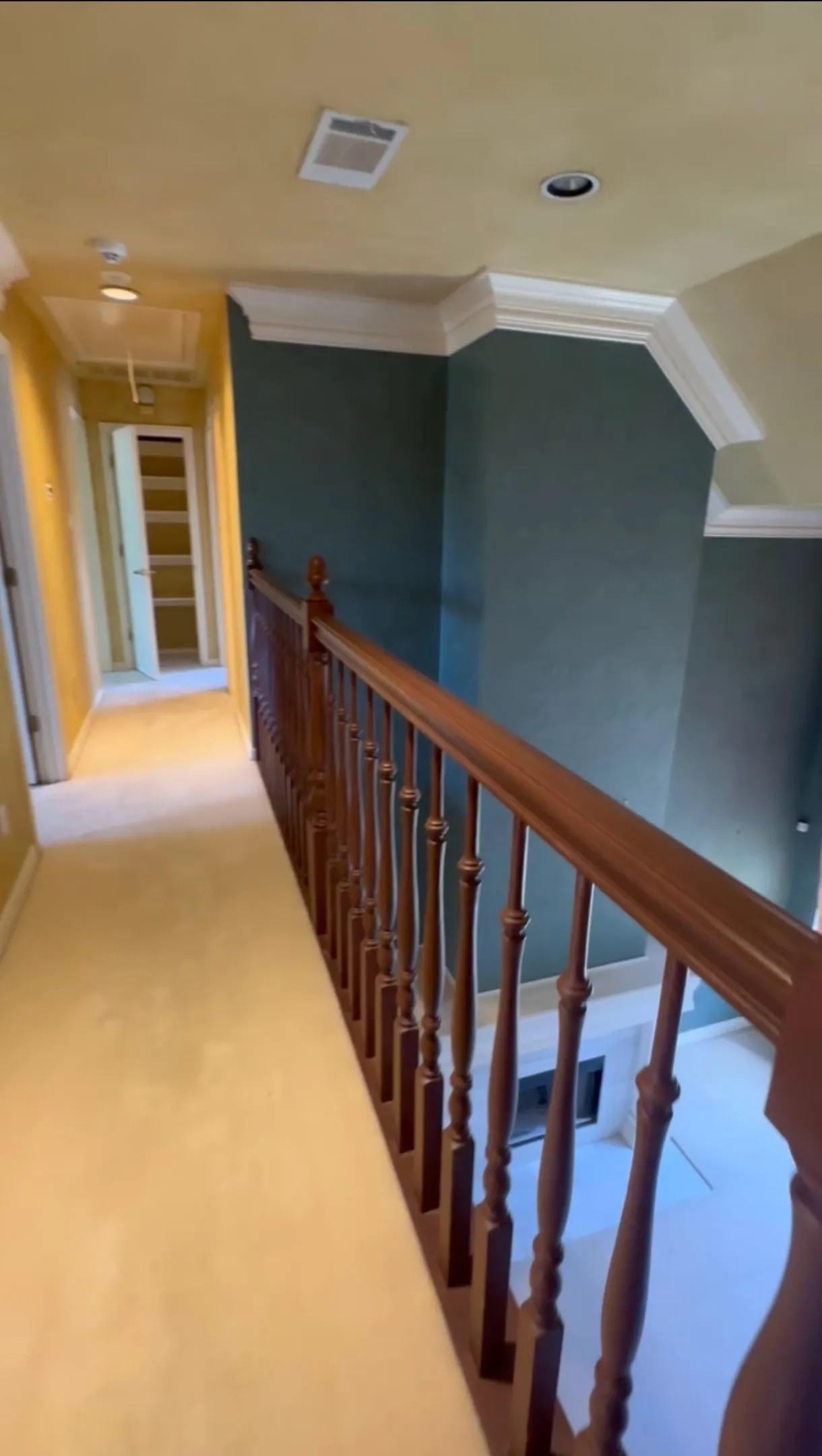 Single Family Residence For Sale in Tarrant County , 6542 Potomac Parkway, Arlington, Texas 76017, 4 Bedroom, 4 Bathroom, 3 Garage spaces, 3,745 Sqft, built in 1989, mls#21407313, Real Estate Agent in Arlington, Homes For Sale in Tarrant county, Homes For Sale in Arlington, Realtor in Arlington Texas, Real Estate Brokerage Independent Realty Texas, Luminita Cordes Realtor