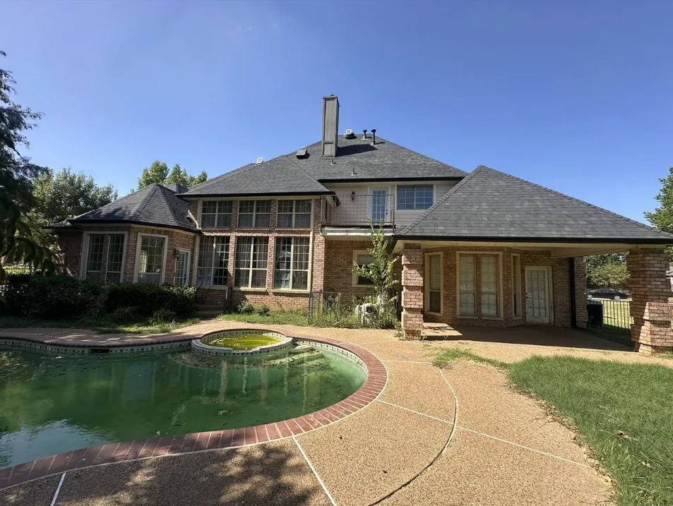 Single Family Residence For Sale in Tarrant County , 6542 Potomac Parkway, Arlington, Texas 76017, 4 Bedroom, 4 Bathroom, 3 Garage spaces, 3,745 Sqft, built in 1989, mls#21407313, Real Estate Agent in Arlington, Homes For Sale in Tarrant county, Homes For Sale in Arlington, Realtor in Arlington Texas, Real Estate Brokerage Independent Realty Texas, Luminita Cordes Realtor