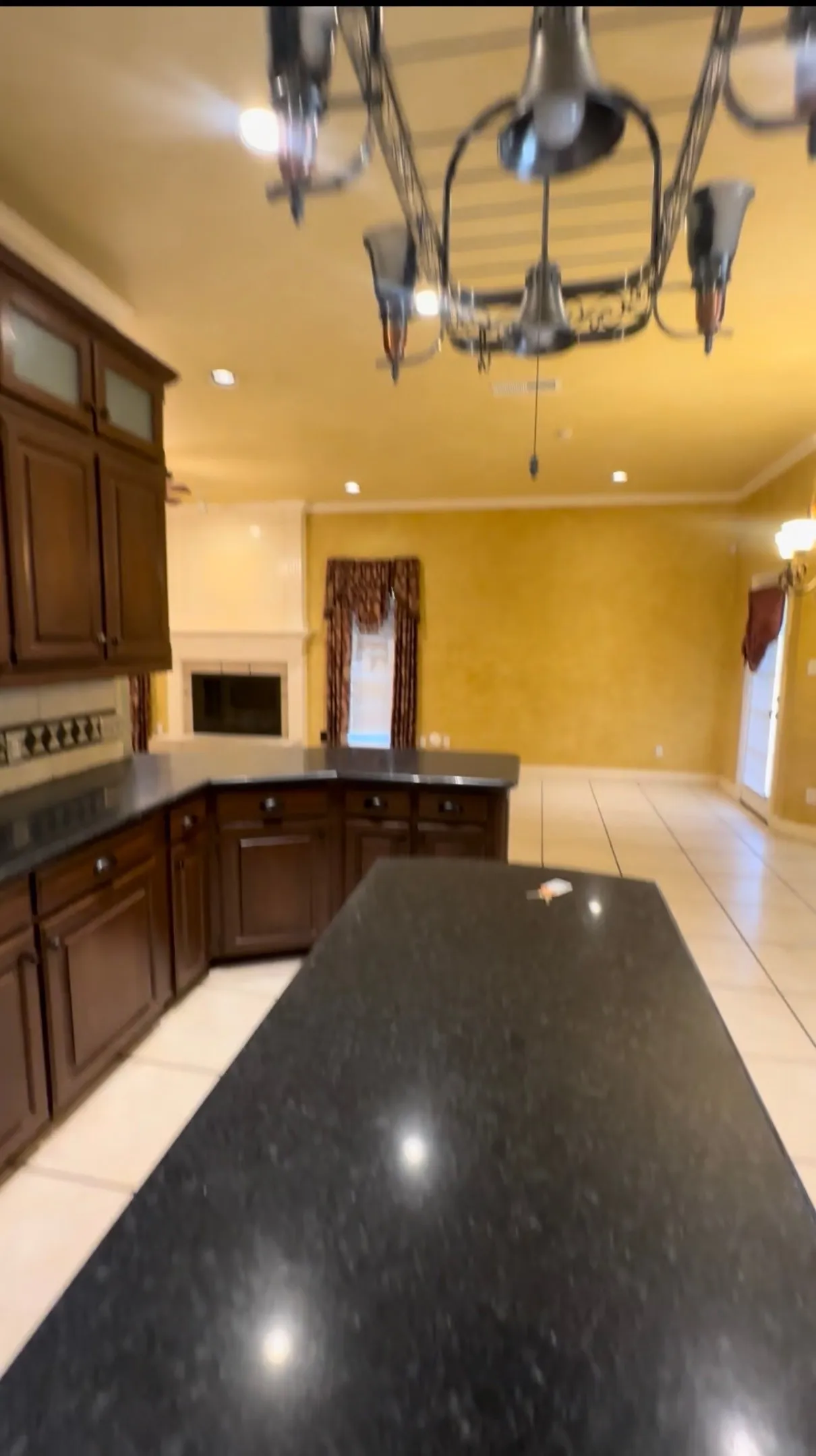 Single Family Residence For Sale in Tarrant County , 6542 Potomac Parkway, Arlington, Texas 76017, 4 Bedroom, 4 Bathroom, 3 Garage spaces, 3,745 Sqft, built in 1989, mls#21407313, Real Estate Agent in Arlington, Homes For Sale in Tarrant county, Homes For Sale in Arlington, Realtor in Arlington Texas, Real Estate Brokerage Independent Realty Texas, Luminita Cordes Realtor