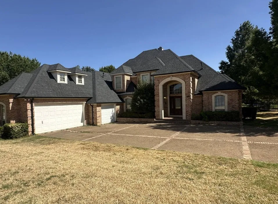 Single Family Residence For Sale