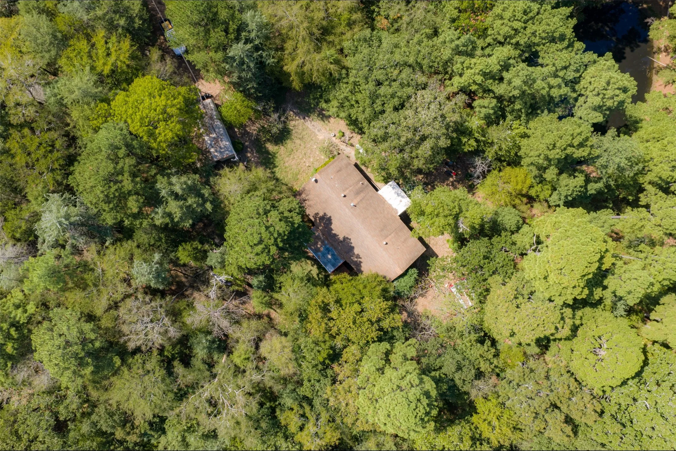 Farm For Sale in Anderson County , 20436 Fm 315, Palestine, Texas 75803, 3 Bedroom, 2 Bathroom, Garage spaces, 2,048 Sqft, built in 1999, mls#21407322, Real Estate Agent in Palestine, Homes For Sale in Anderson county, Homes For Sale in Palestine, Realtor in Palestine Texas, Real Estate Brokerage Independent Realty Texas, Luminita Cordes Realtor