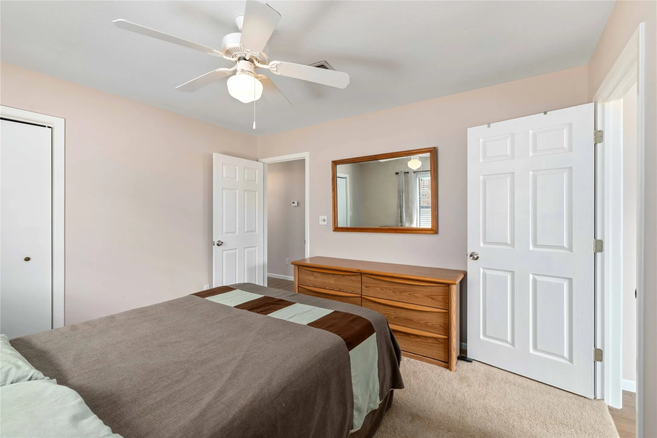 Single Family Residence For Sale in Brown County , 133 Azalea Drive, Brownwood, Texas 76801, 2 Bedroom, 2 Bathroom, 1 Garage spaces, 1,391 Sqft, built in 1999, mls#21407324, Real Estate Agent in Brownwood, Homes For Sale in Brown county, Homes For Sale in Brownwood, Realtor in Brownwood Texas, Real Estate Brokerage Independent Realty Texas, Luminita Cordes Realtor