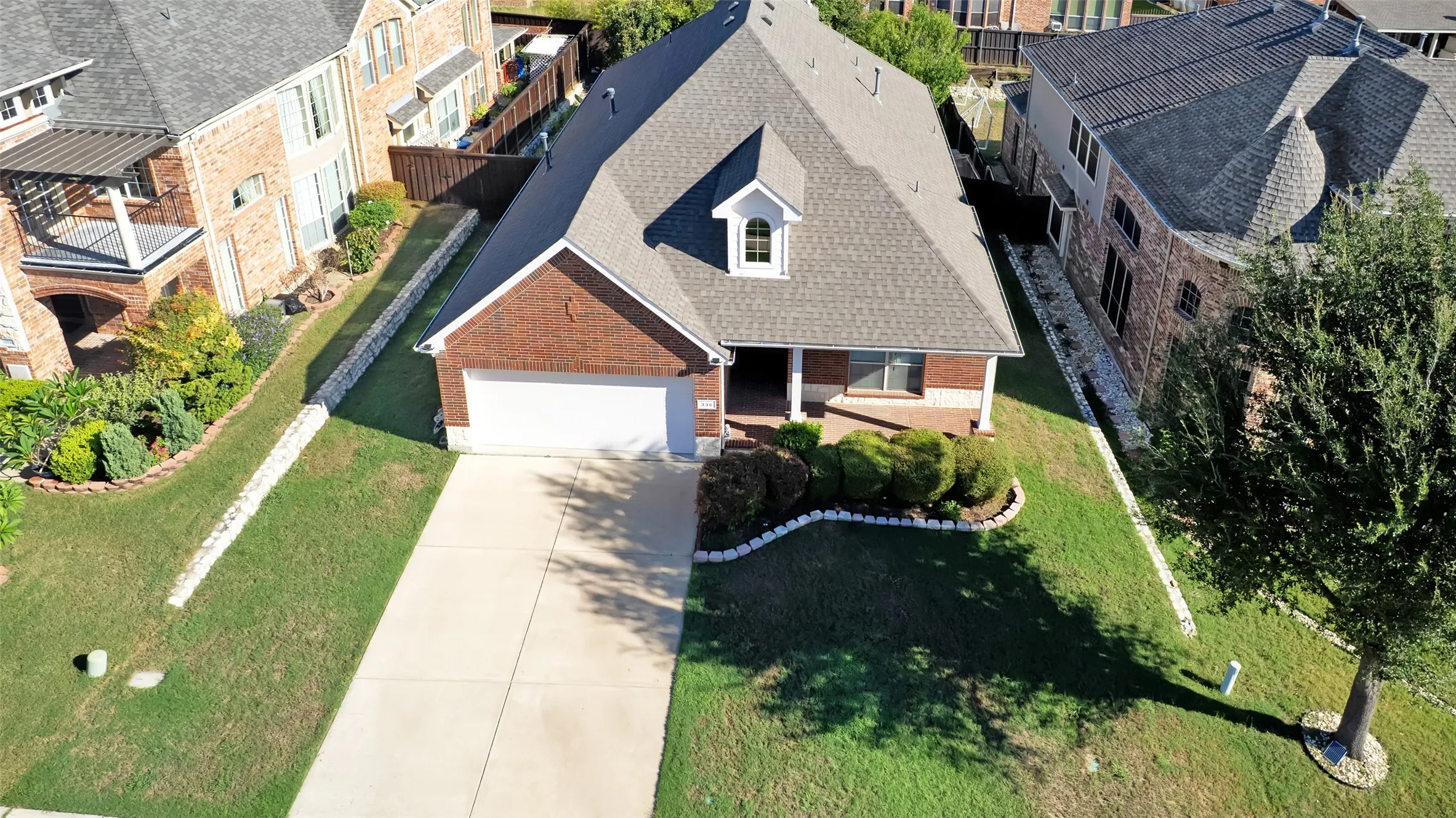 Single Family Residence For Sale in Dallas County , 336 Gotland Drive, Grand Prairie, Texas 75052, 3 Bedroom, 3 Bathroom, 2 Garage spaces, 2,386 Sqft, built in 2009, mls#21403370, Real Estate Agent in Grand Prairie, Homes For Sale in Dallas county, Homes For Sale in Grand Prairie, Realtor in Grand Prairie Texas, Real Estate Brokerage Independent Realty Texas, Luminita Cordes Realtor