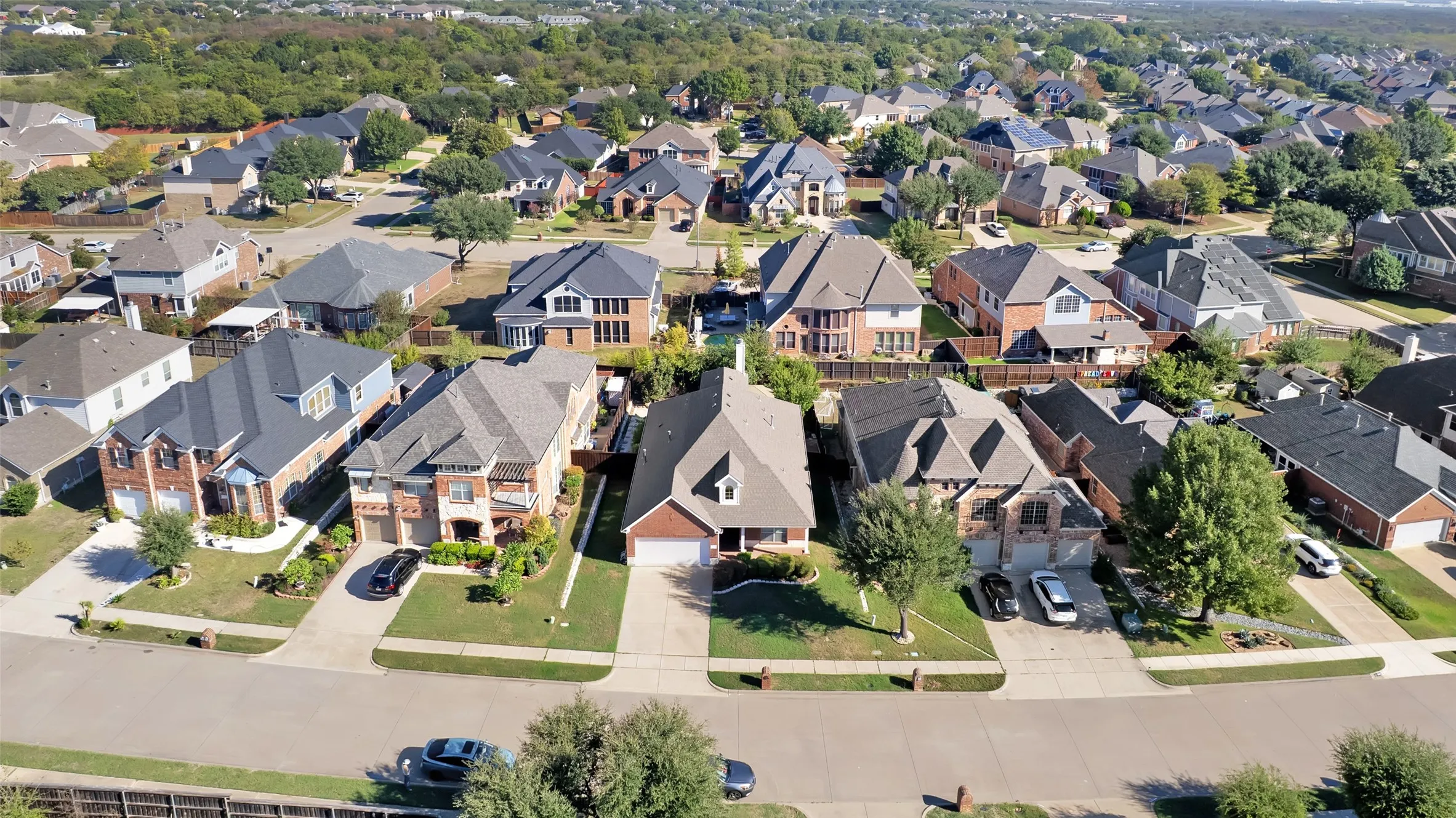 Single Family Residence For Sale in Dallas County , 336 Gotland Drive, Grand Prairie, Texas 75052, 3 Bedroom, 3 Bathroom, 2 Garage spaces, 2,386 Sqft, built in 2009, mls#21403370, Real Estate Agent in Grand Prairie, Homes For Sale in Dallas county, Homes For Sale in Grand Prairie, Realtor in Grand Prairie Texas, Real Estate Brokerage Independent Realty Texas, Luminita Cordes Realtor