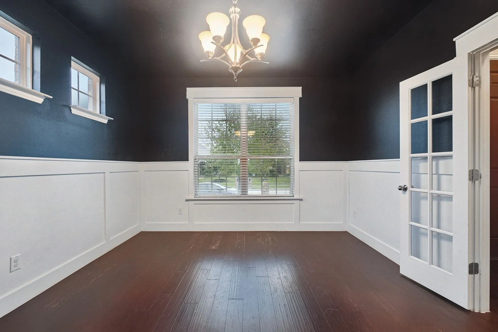 Single Family Residence For Sale in Collin County , 1208 Caney Creek Lane, Mc Kinney, Texas 75071, 3 Bedroom, 3 Bathroom, 2 Garage spaces, 2,638 Sqft, built in 2016, mls#21406609, Real Estate Agent in Mc Kinney, Homes For Sale in Collin county, Homes For Sale in Mc Kinney, Realtor in Mc Kinney Texas, Real Estate Brokerage Independent Realty Texas, Luminita Cordes Realtor