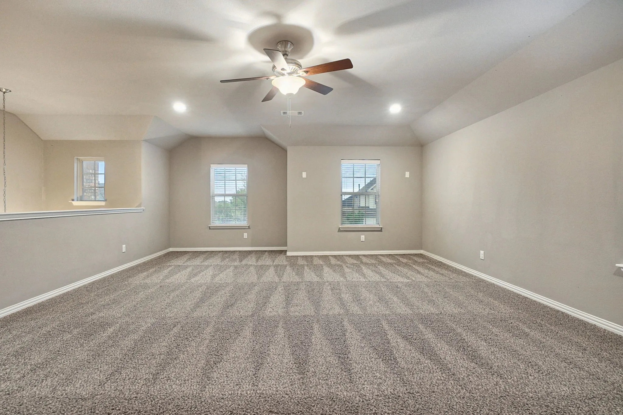 Single Family Residence For Sale in Collin County , 1208 Caney Creek Lane, Mc Kinney, Texas 75071, 3 Bedroom, 3 Bathroom, 2 Garage spaces, 2,638 Sqft, built in 2016, mls#21406609, Real Estate Agent in Mc Kinney, Homes For Sale in Collin county, Homes For Sale in Mc Kinney, Realtor in Mc Kinney Texas, Real Estate Brokerage Independent Realty Texas, Luminita Cordes Realtor