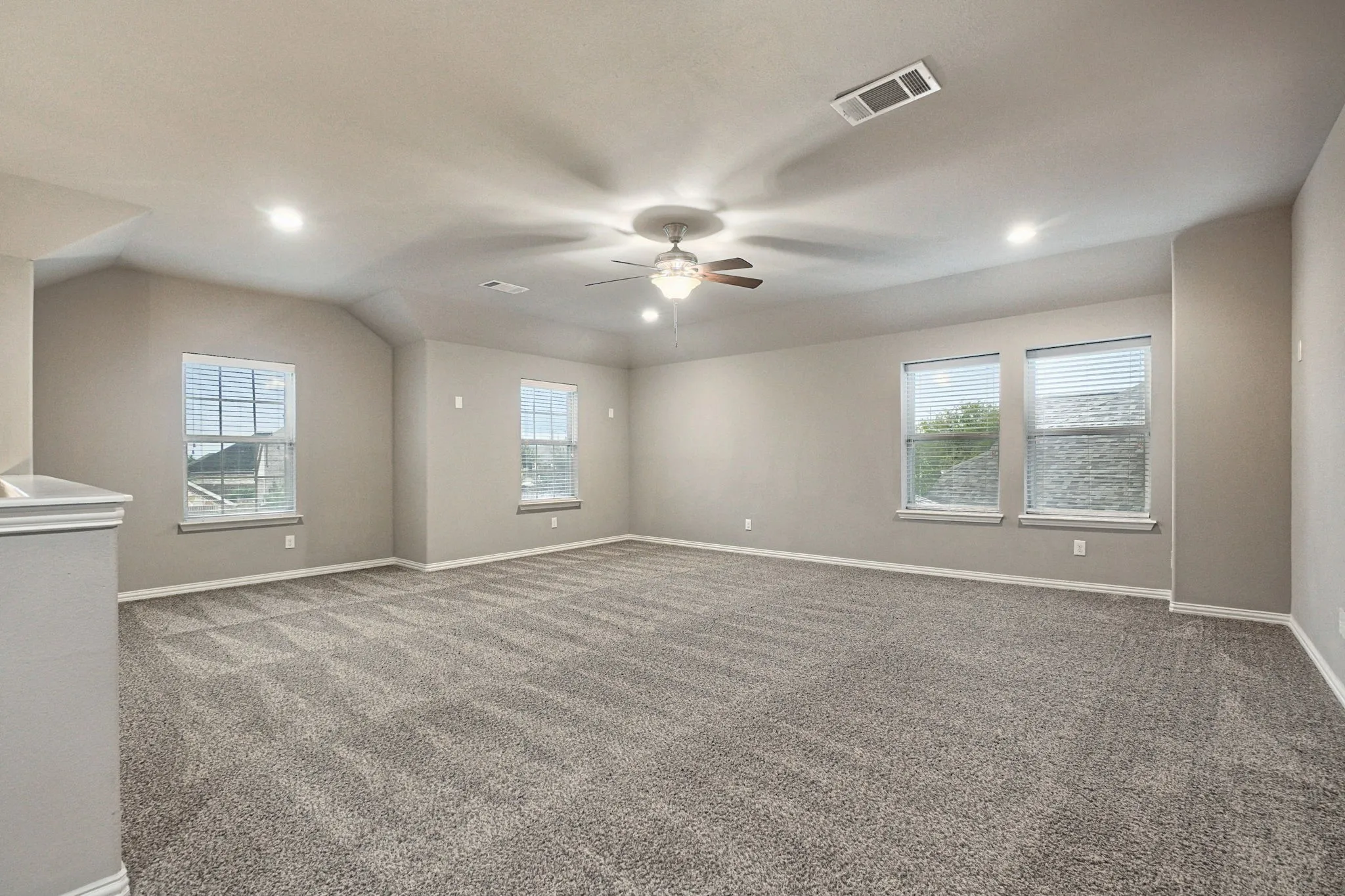 Single Family Residence For Sale in Collin County , 1208 Caney Creek Lane, Mc Kinney, Texas 75071, 3 Bedroom, 3 Bathroom, 2 Garage spaces, 2,638 Sqft, built in 2016, mls#21406609, Real Estate Agent in Mc Kinney, Homes For Sale in Collin county, Homes For Sale in Mc Kinney, Realtor in Mc Kinney Texas, Real Estate Brokerage Independent Realty Texas, Luminita Cordes Realtor