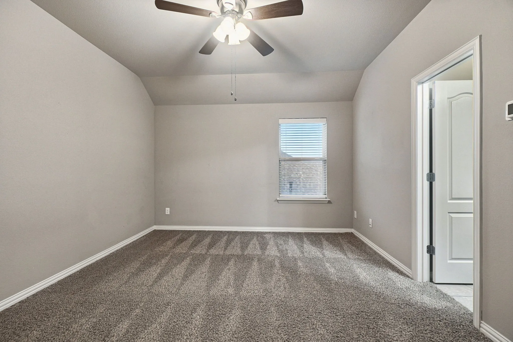 Single Family Residence For Sale in Collin County , 1208 Caney Creek Lane, Mc Kinney, Texas 75071, 3 Bedroom, 3 Bathroom, 2 Garage spaces, 2,638 Sqft, built in 2016, mls#21406609, Real Estate Agent in Mc Kinney, Homes For Sale in Collin county, Homes For Sale in Mc Kinney, Realtor in Mc Kinney Texas, Real Estate Brokerage Independent Realty Texas, Luminita Cordes Realtor