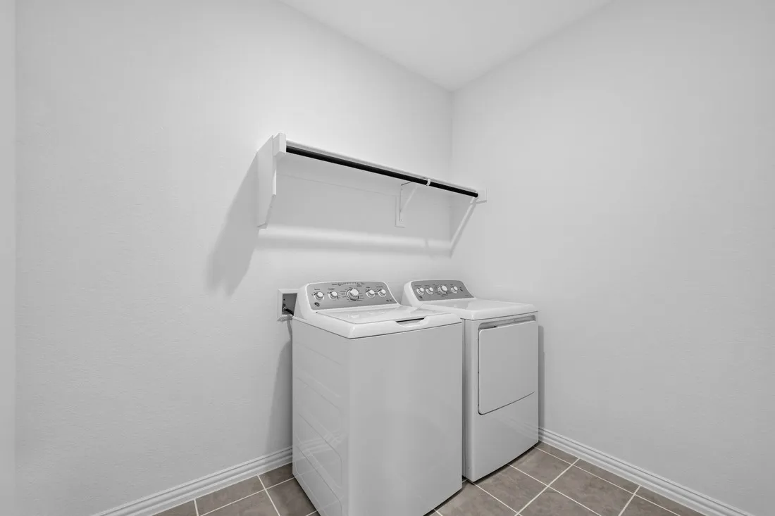 2641 Glacier Road ~ Ready Now