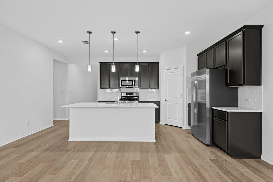2641 Glacier Road ~ Ready Now