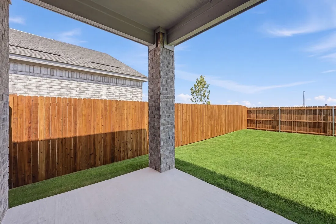 2641 Glacier Road ~ Ready Now