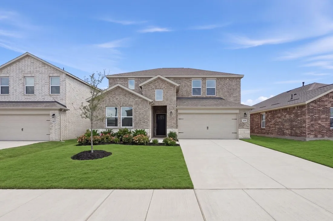 2641 Glacier Road ~ Ready Now