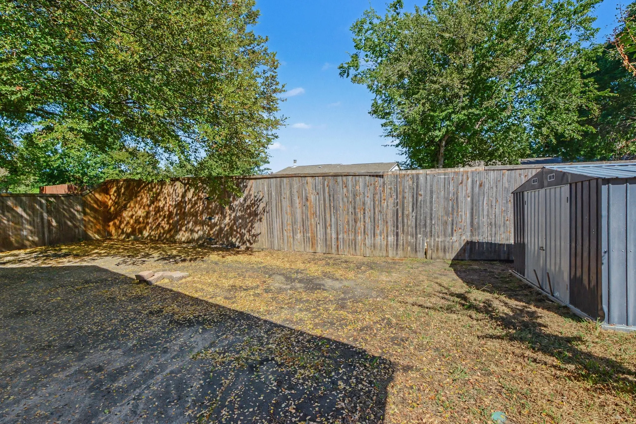 Single Family Residence For Sale in Denton County , 5517 Baker Drive, The Colony, Texas 75056, 3 Bedroom, 2 Bathroom, 2 Garage spaces, 1,881 Sqft, built in 1975, mls#21403638, Real Estate Agent in The Colony, Homes For Sale in Denton county, Homes For Sale in The Colony, Realtor in The Colony Texas, Real Estate Brokerage Independent Realty Texas, Luminita Cordes Realtor