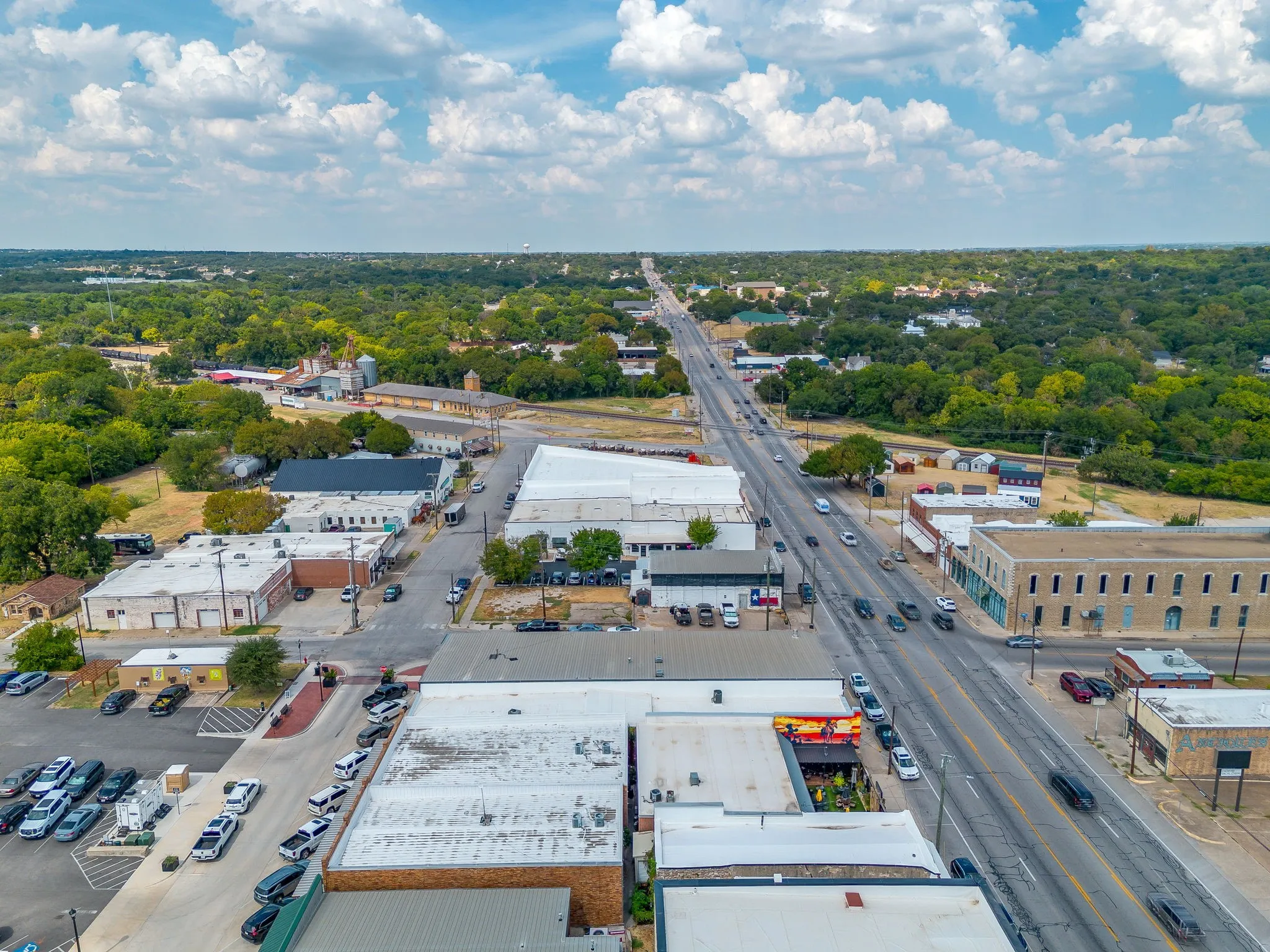 Retail For Sale in Parker County , 221 North Main, Weatherford, Texas 76086, 0, 0, Garage spaces, 0 Sqft, built in 1900, mls#21407332, Real Estate Agent in Weatherford, Homes For Sale in Parker county, Homes For Sale in Weatherford, Realtor in Weatherford Texas, Real Estate Brokerage Independent Realty Texas, Luminita Cordes Realtor