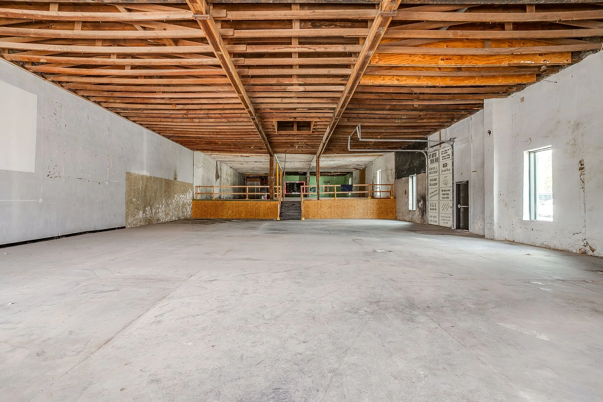 Retail For Sale in Parker County , 221 North Main, Weatherford, Texas 76086, 0, 0, Garage spaces, 0 Sqft, built in 1900, mls#21407332, Real Estate Agent in Weatherford, Homes For Sale in Parker county, Homes For Sale in Weatherford, Realtor in Weatherford Texas, Real Estate Brokerage Independent Realty Texas, Luminita Cordes Realtor