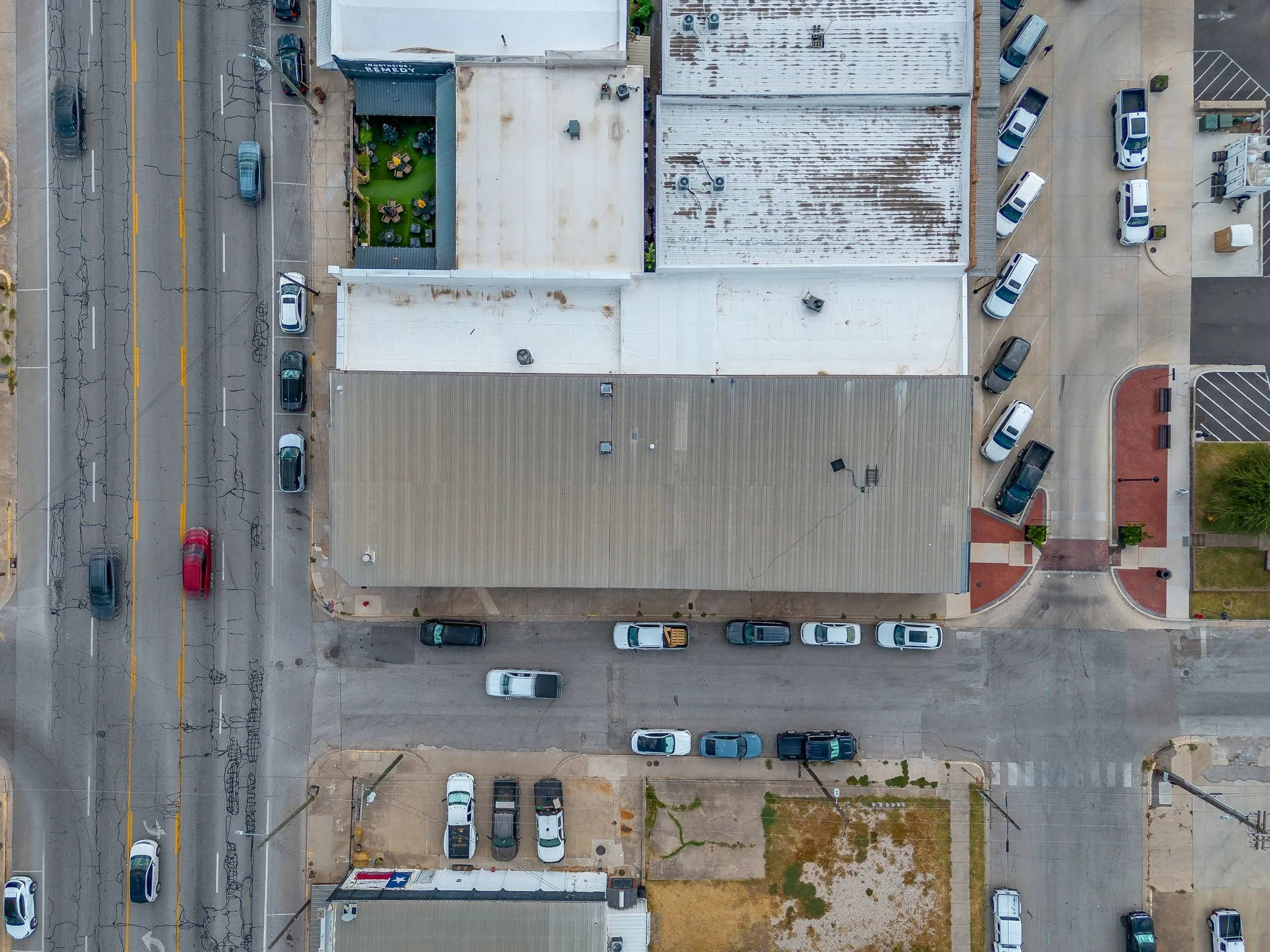 Retail For Sale in Parker County , 221 North Main, Weatherford, Texas 76086, 0, 0, Garage spaces, 0 Sqft, built in 1900, mls#21407332, Real Estate Agent in Weatherford, Homes For Sale in Parker county, Homes For Sale in Weatherford, Realtor in Weatherford Texas, Real Estate Brokerage Independent Realty Texas, Luminita Cordes Realtor