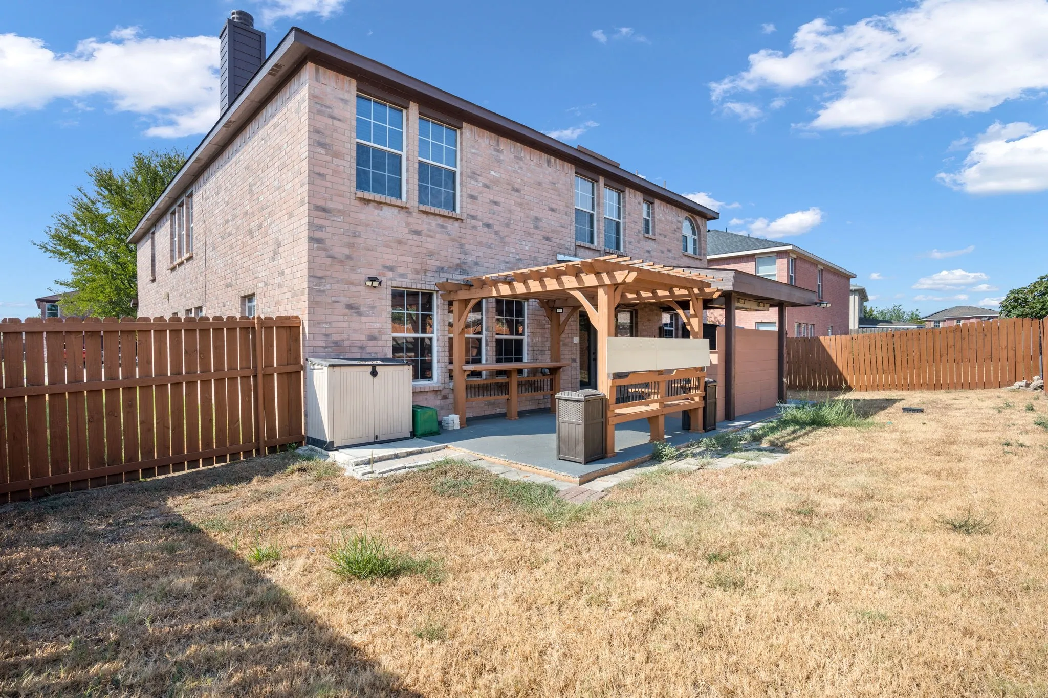 Single Family Residence For Sale in Tarrant County , 2456 Arroyo Springs Drive, Grand Prairie, Texas 75052, 5 Bedroom, 3 Bathroom, 2 Garage spaces, 3,900 Sqft, built in 2004, mls#21396081, Real Estate Agent in Grand Prairie, Homes For Sale in Tarrant county, Homes For Sale in Grand Prairie, Realtor in Grand Prairie Texas, Real Estate Brokerage Independent Realty Texas, Luminita Cordes Realtor