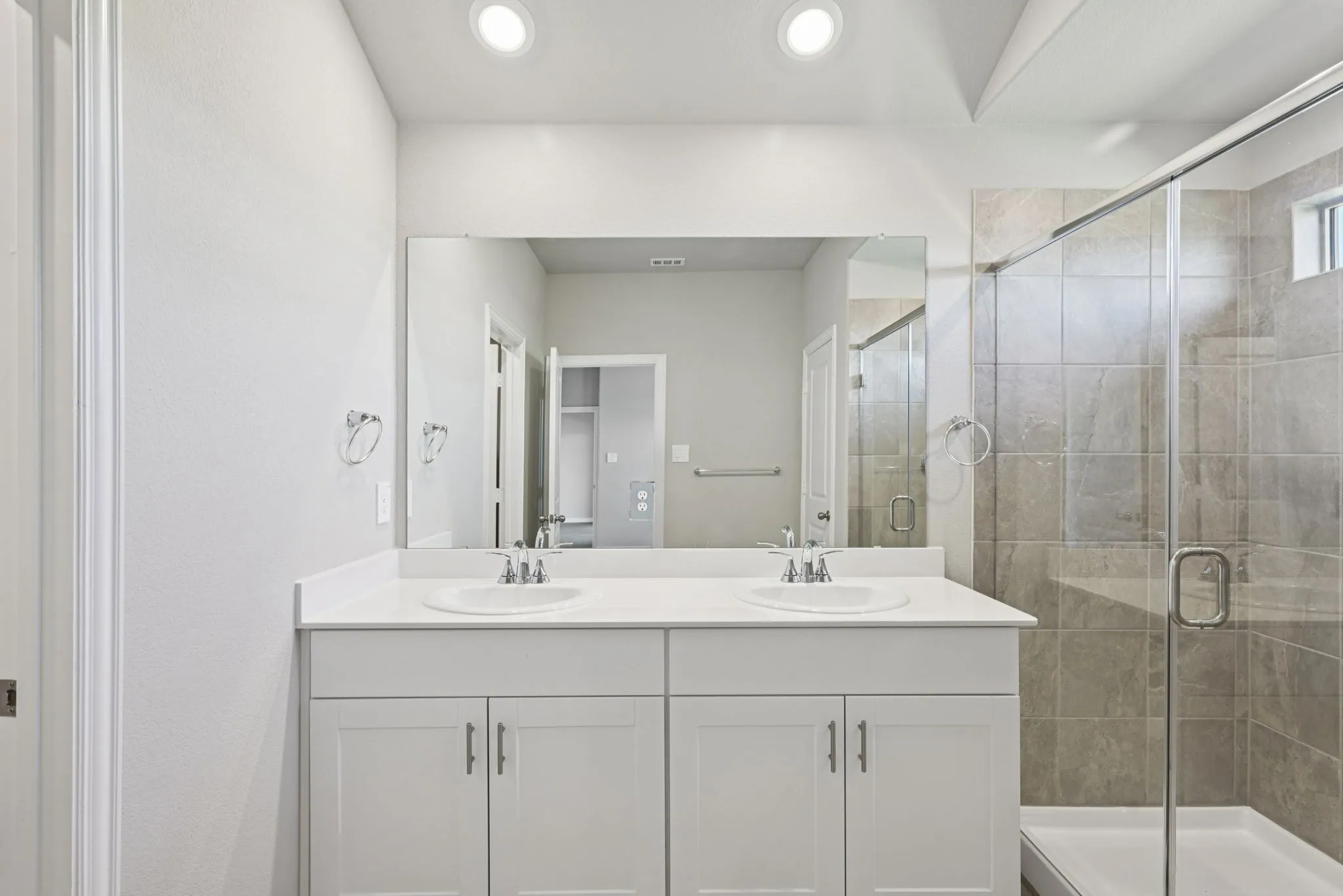 Photo is not of the actual home, but is an inspirational photo of builder’s model home and may depict options, furnishings, and/or decorator features that are not included.