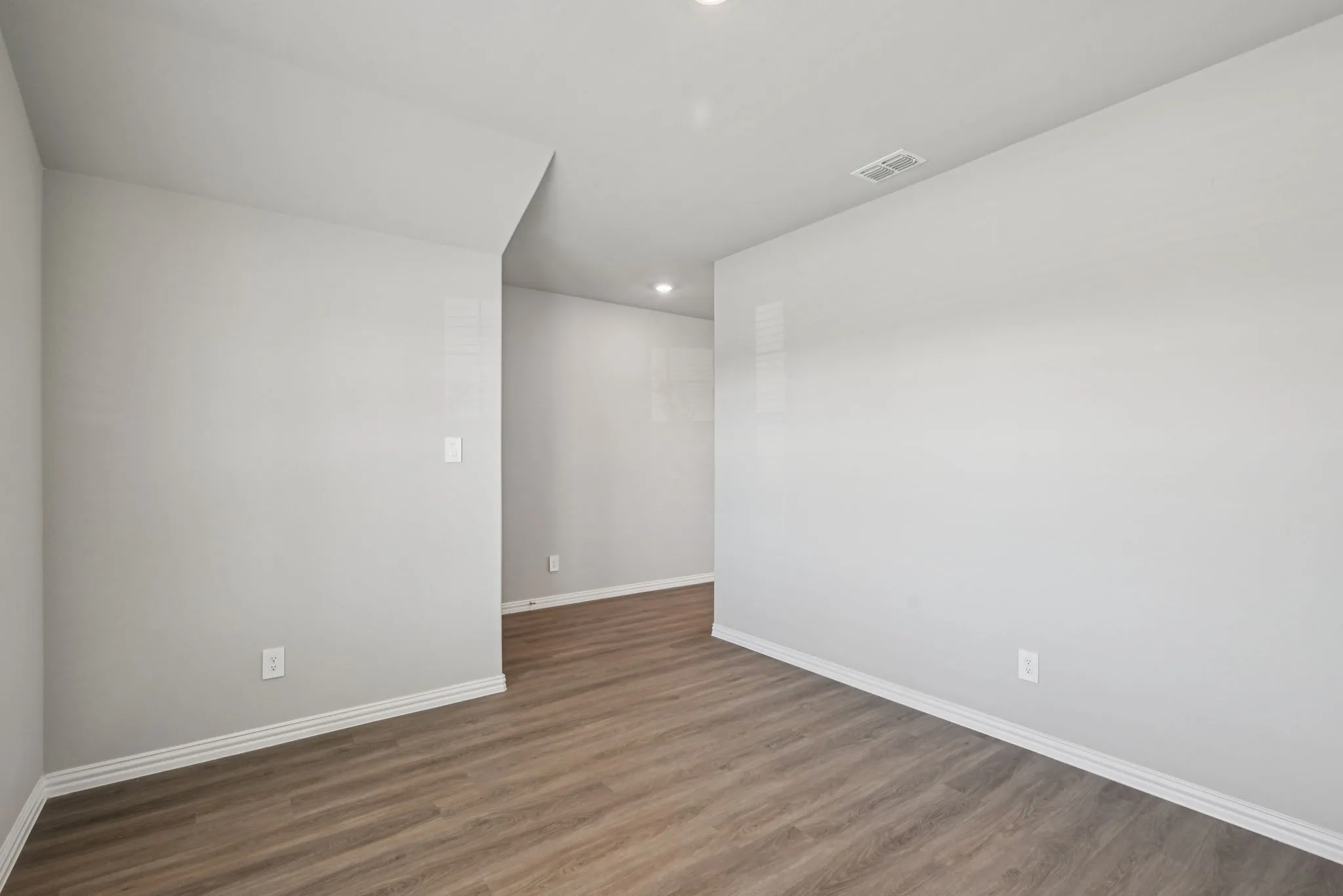 Photo is not of the actual home, but is an inspirational photo of builder’s model home and may depict options, furnishings, and/or decorator features that are not included.