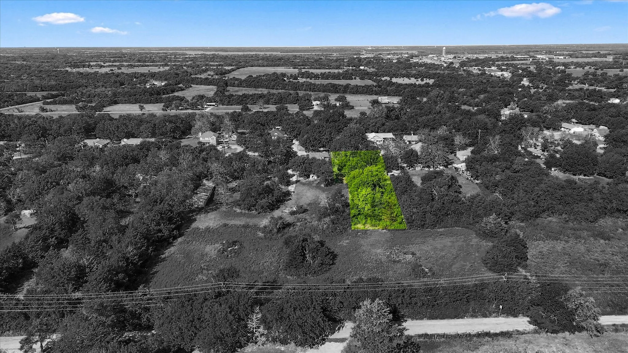 Single Family Residence For Sale in Collin County , 817 S Main Street, Farmersville, Texas 75442, 0, 1 Bathroom, Garage spaces, 1,126 Sqft, built in 1940, mls#21406962, Real Estate Agent in Farmersville, Homes For Sale in Collin county, Homes For Sale in Farmersville, Realtor in Farmersville Texas, Real Estate Brokerage Independent Realty Texas, Luminita Cordes Realtor