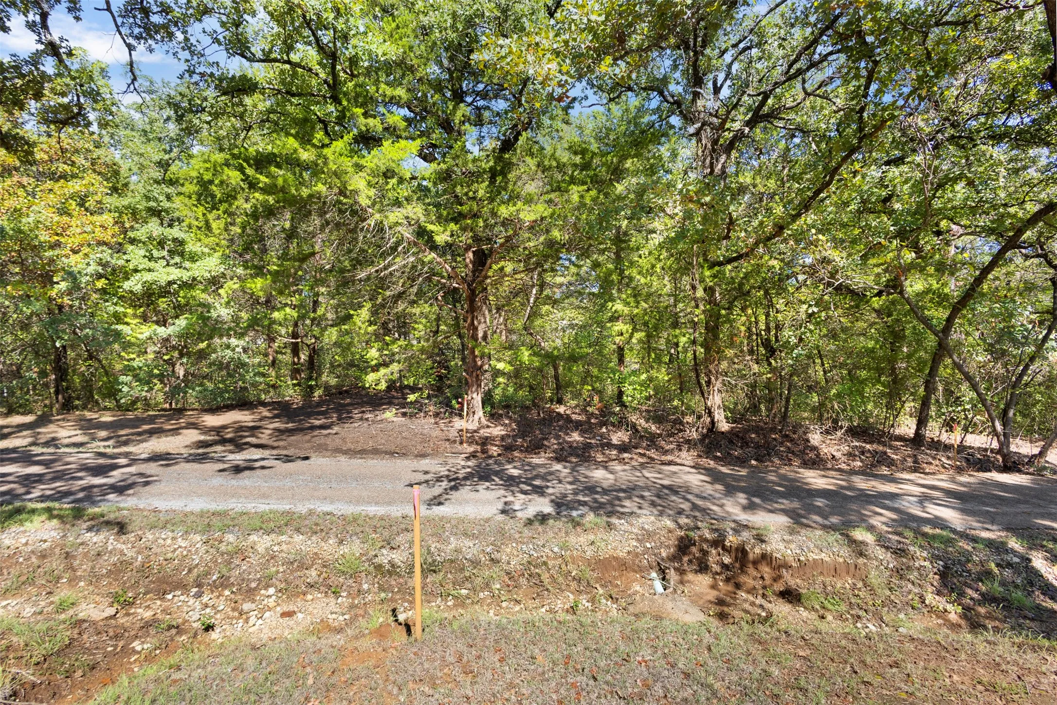Mobile Home For Sale in Johnson County , 445 Fortune Road, Alvarado, Texas 76009, 3 Bedroom, 2 Bathroom, Garage spaces, 1,848 Sqft, built in 1997, mls#21404001, Real Estate Agent in Alvarado, Homes For Sale in Johnson county, Homes For Sale in Alvarado, Realtor in Alvarado Texas, Real Estate Brokerage Independent Realty Texas, Luminita Cordes Realtor