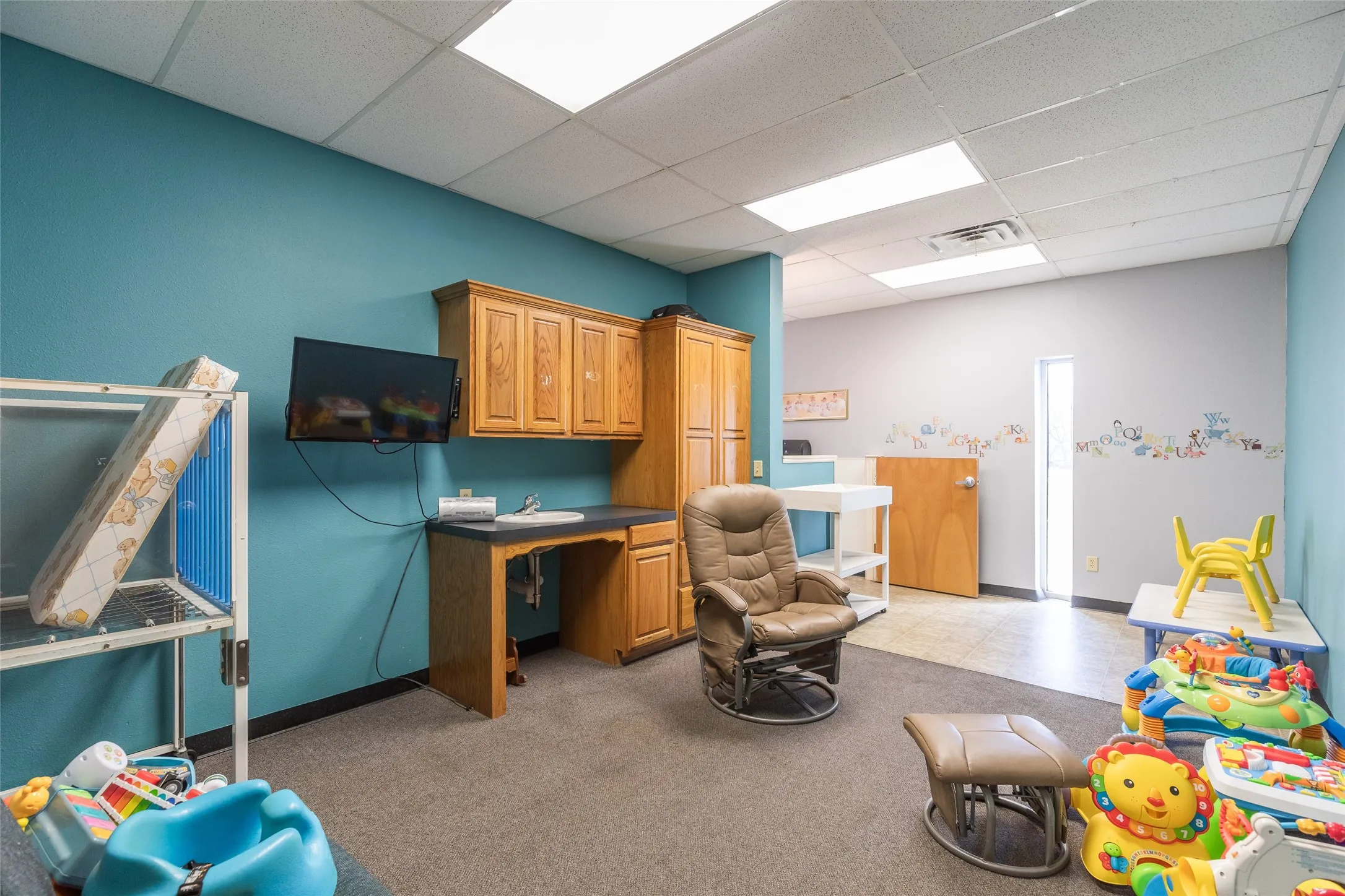 Industrial For Sale in Taylor County , 6502 Military Drive, Abilene, Texas 79605, 0, 0, Garage spaces, 0 Sqft, built in 2006, mls#21404457, Real Estate Agent in Abilene, Homes For Sale in Taylor county, Homes For Sale in Abilene, Realtor in Abilene Texas, Real Estate Brokerage Independent Realty Texas, Luminita Cordes Realtor