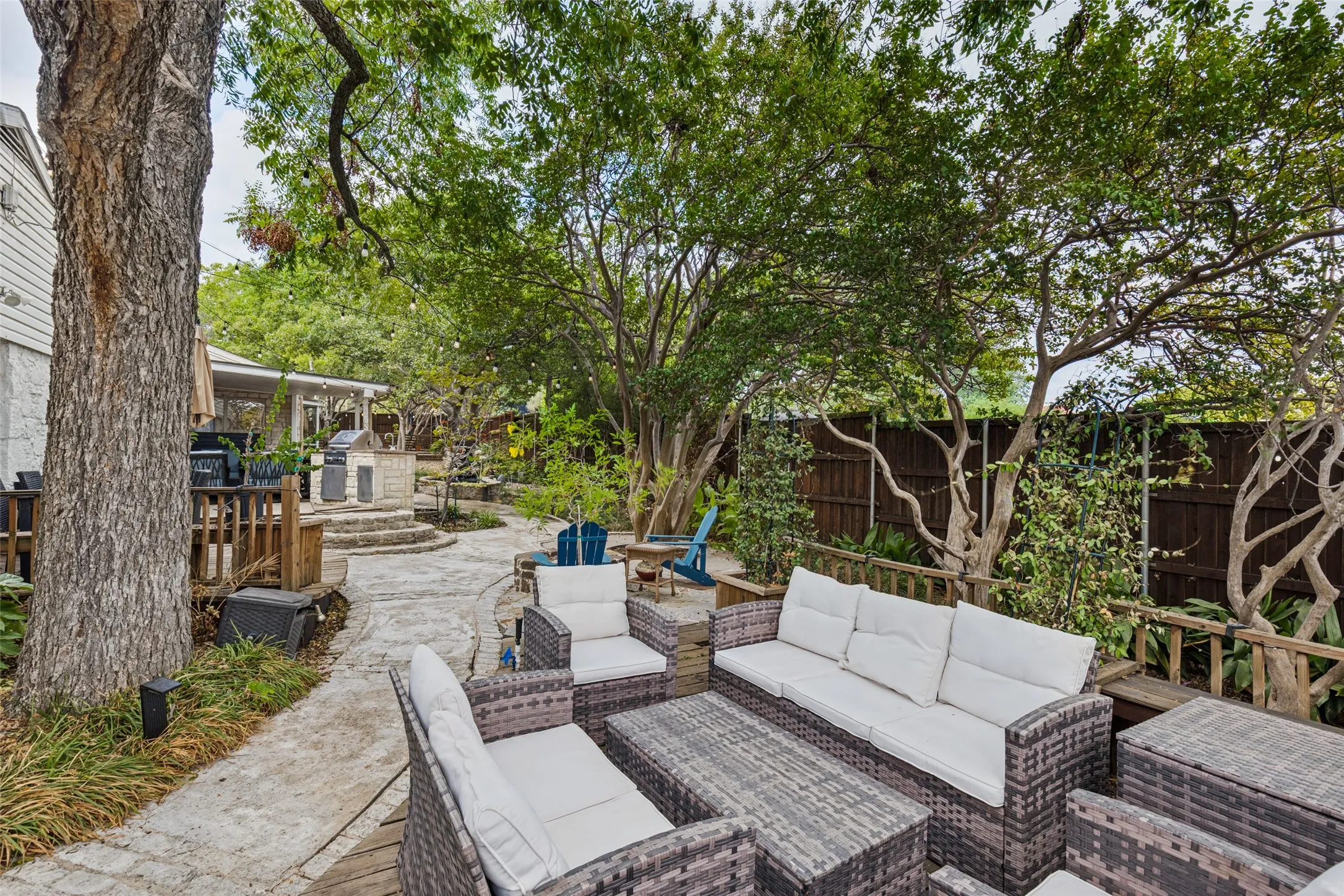 Improved Land For Sale in Dallas County , 9345 E Lake Highlands Drive, Dallas, Texas 75218, 0, 0, Garage spaces, 0 Sqft, built in 1955, mls#21401351, Real Estate Agent in Dallas, Homes For Sale in Dallas county, Homes For Sale in Dallas, Realtor in Dallas Texas, Real Estate Brokerage Independent Realty Texas, Luminita Cordes Realtor