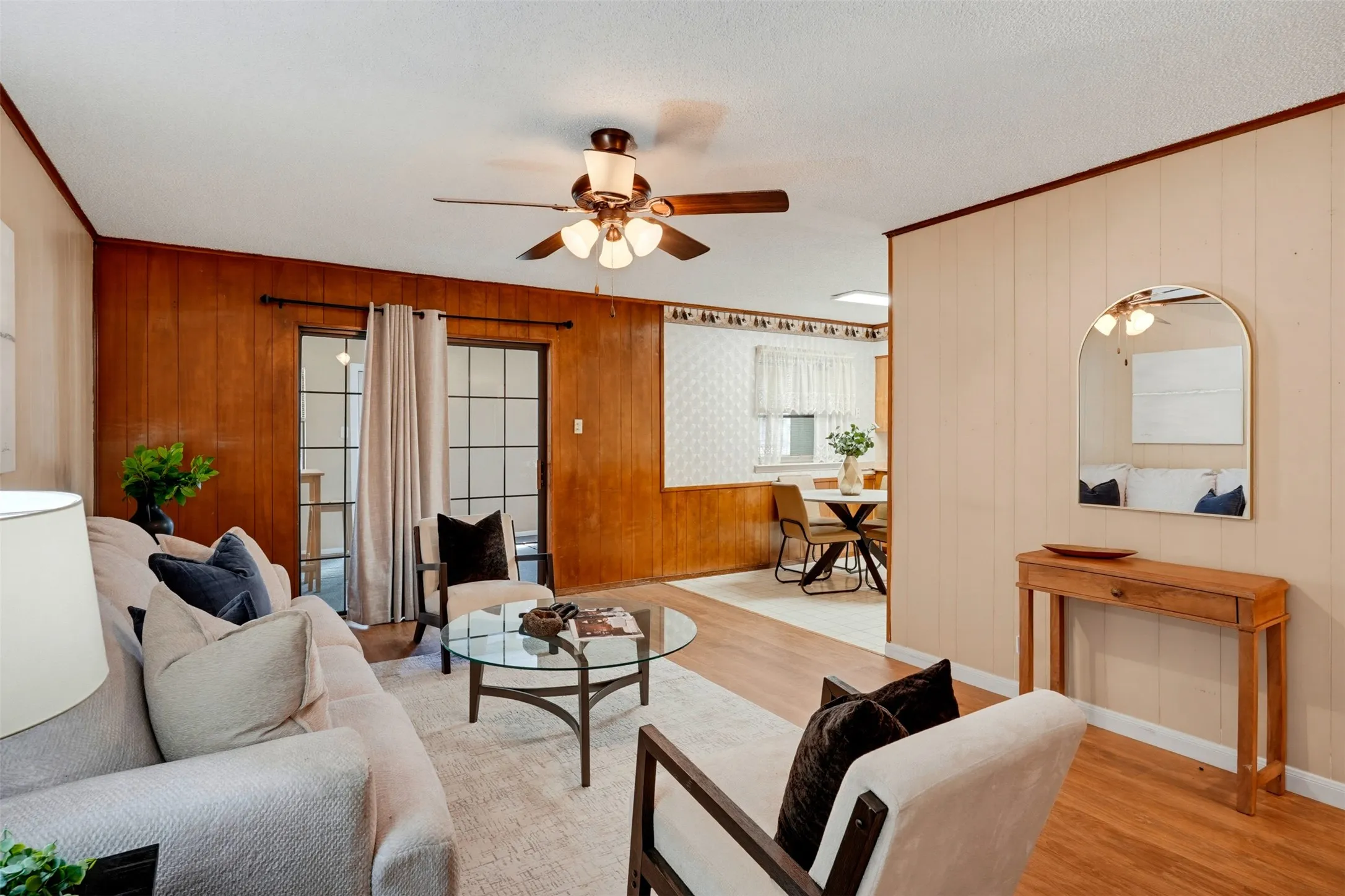 Single Family Residence For Sale in Tarrant County , 6616 Summertime Lane, Watauga, Texas 76148, 3 Bedroom, 2 Bathroom, 2 Garage spaces, 1,104 Sqft, built in 1967, mls#21407119, Real Estate Agent in Watauga, Homes For Sale in Tarrant county, Homes For Sale in Watauga, Realtor in Watauga Texas, Real Estate Brokerage Independent Realty Texas, Luminita Cordes Realtor