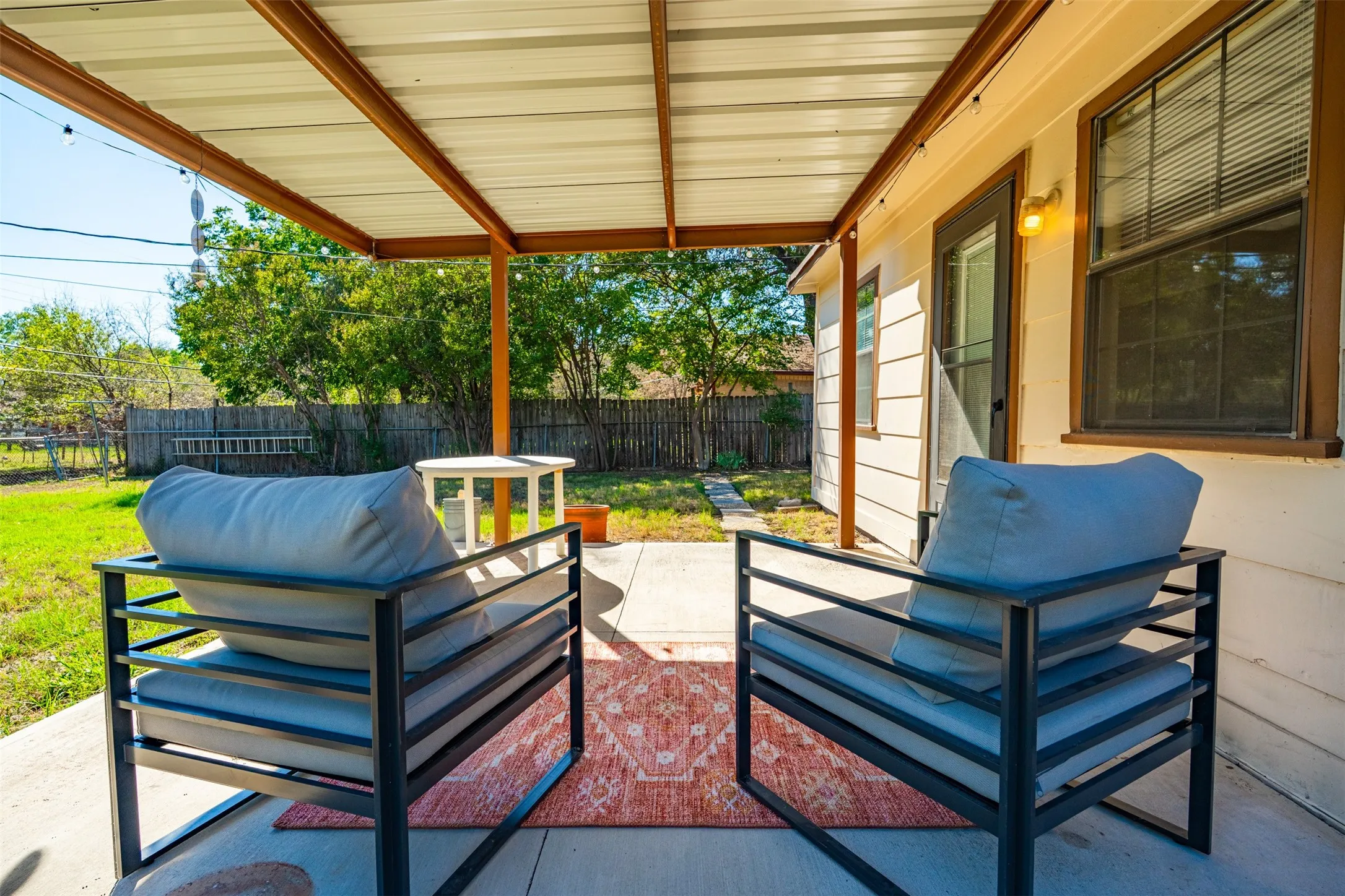 Single Family Residence For Sale in Tarrant County , 6616 Summertime Lane, Watauga, Texas 76148, 3 Bedroom, 2 Bathroom, 2 Garage spaces, 1,104 Sqft, built in 1967, mls#21407119, Real Estate Agent in Watauga, Homes For Sale in Tarrant county, Homes For Sale in Watauga, Realtor in Watauga Texas, Real Estate Brokerage Independent Realty Texas, Luminita Cordes Realtor
