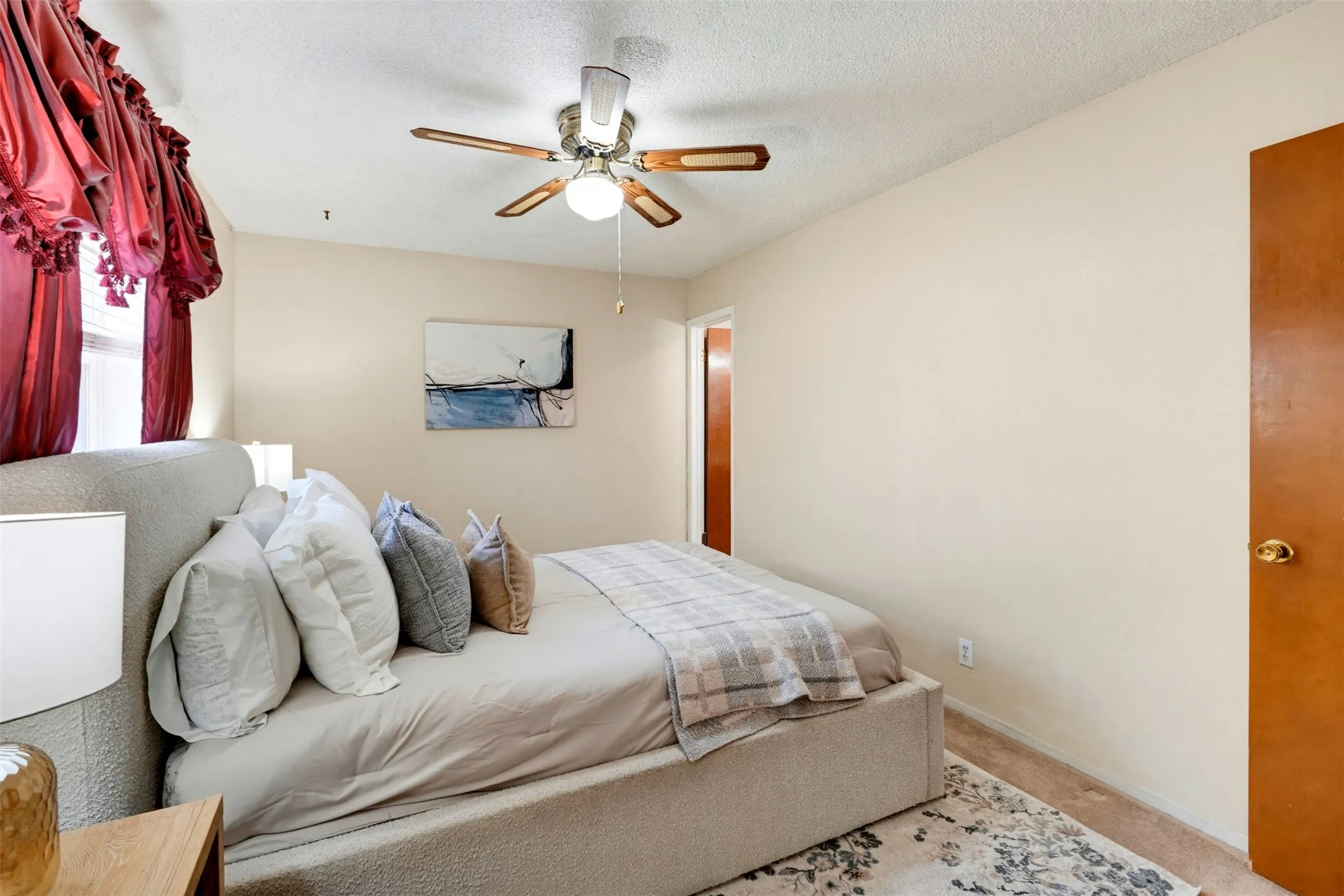 Single Family Residence For Sale in Tarrant County , 6616 Summertime Lane, Watauga, Texas 76148, 3 Bedroom, 2 Bathroom, 2 Garage spaces, 1,104 Sqft, built in 1967, mls#21407119, Real Estate Agent in Watauga, Homes For Sale in Tarrant county, Homes For Sale in Watauga, Realtor in Watauga Texas, Real Estate Brokerage Independent Realty Texas, Luminita Cordes Realtor