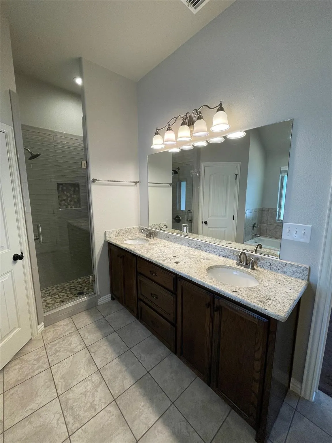 Single Family Residence For Sale in Denton County , 628 E Walcott Street, Pilot Point, Texas 76258, 3 Bedroom, 2 Bathroom, 2 Garage spaces, 1,308 Sqft, built in 2017, mls#21402361, Real Estate Agent in Pilot Point, Homes For Sale in Denton county, Homes For Sale in Pilot Point, Realtor in Pilot Point Texas, Real Estate Brokerage Independent Realty Texas, Luminita Cordes Realtor