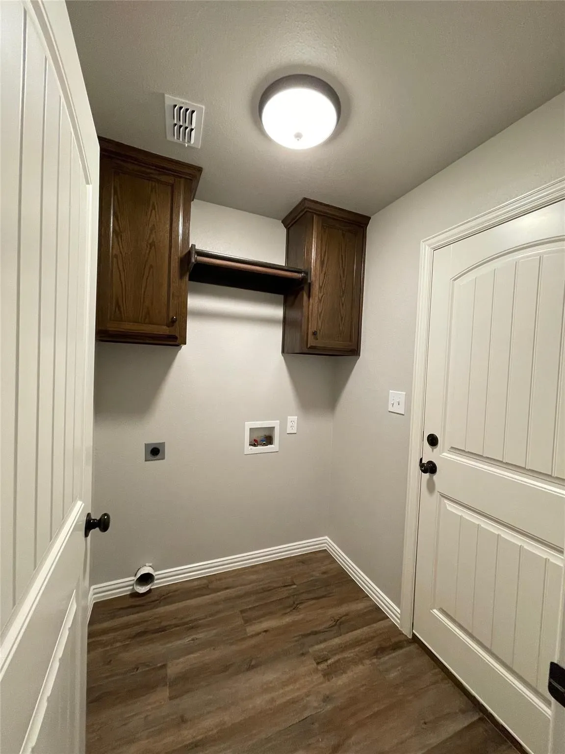 Single Family Residence For Sale in Denton County , 628 E Walcott Street, Pilot Point, Texas 76258, 3 Bedroom, 2 Bathroom, 2 Garage spaces, 1,308 Sqft, built in 2017, mls#21402361, Real Estate Agent in Pilot Point, Homes For Sale in Denton county, Homes For Sale in Pilot Point, Realtor in Pilot Point Texas, Real Estate Brokerage Independent Realty Texas, Luminita Cordes Realtor