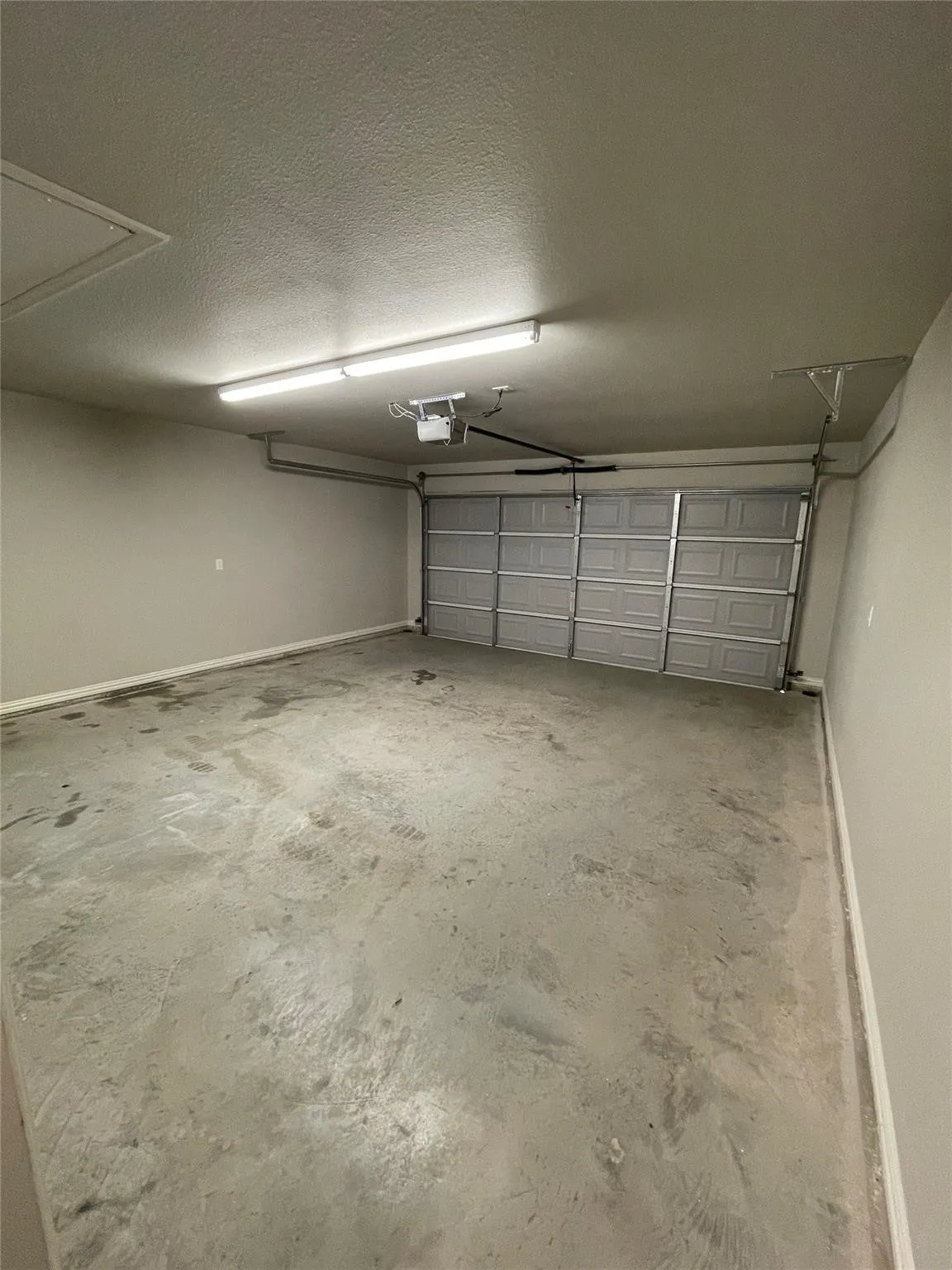 Single Family Residence For Sale in Denton County , 628 E Walcott Street, Pilot Point, Texas 76258, 3 Bedroom, 2 Bathroom, 2 Garage spaces, 1,308 Sqft, built in 2017, mls#21402361, Real Estate Agent in Pilot Point, Homes For Sale in Denton county, Homes For Sale in Pilot Point, Realtor in Pilot Point Texas, Real Estate Brokerage Independent Realty Texas, Luminita Cordes Realtor