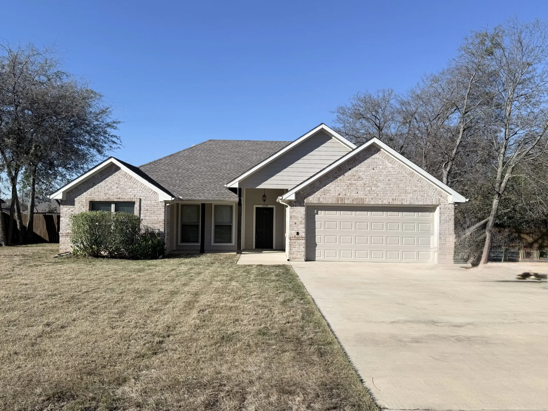 Single Family Residence For Sale