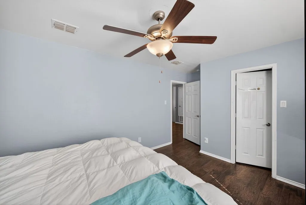 Single Family Residence For Rent in Collin County , 9633 Anns Way, Plano, Texas 75025, 3 Bedroom, 3 Bathroom, 2 Garage spaces, 1,980 Sqft, built in 2001, mls#21406265, Real Estate Agent in Plano, Homes For Rent in Collin county, Homes For Rent in Plano, Realtor in Plano Texas, Real Estate Brokerage Independent Realty Texas, Luminita Cordes Realtor
