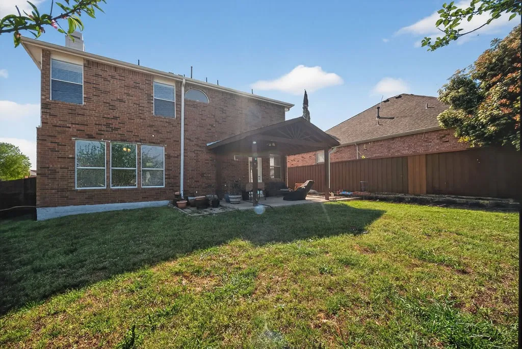 Single Family Residence For Rent in Collin County , 9633 Anns Way, Plano, Texas 75025, 3 Bedroom, 3 Bathroom, 2 Garage spaces, 1,980 Sqft, built in 2001, mls#21406265, Real Estate Agent in Plano, Homes For Rent in Collin county, Homes For Rent in Plano, Realtor in Plano Texas, Real Estate Brokerage Independent Realty Texas, Luminita Cordes Realtor