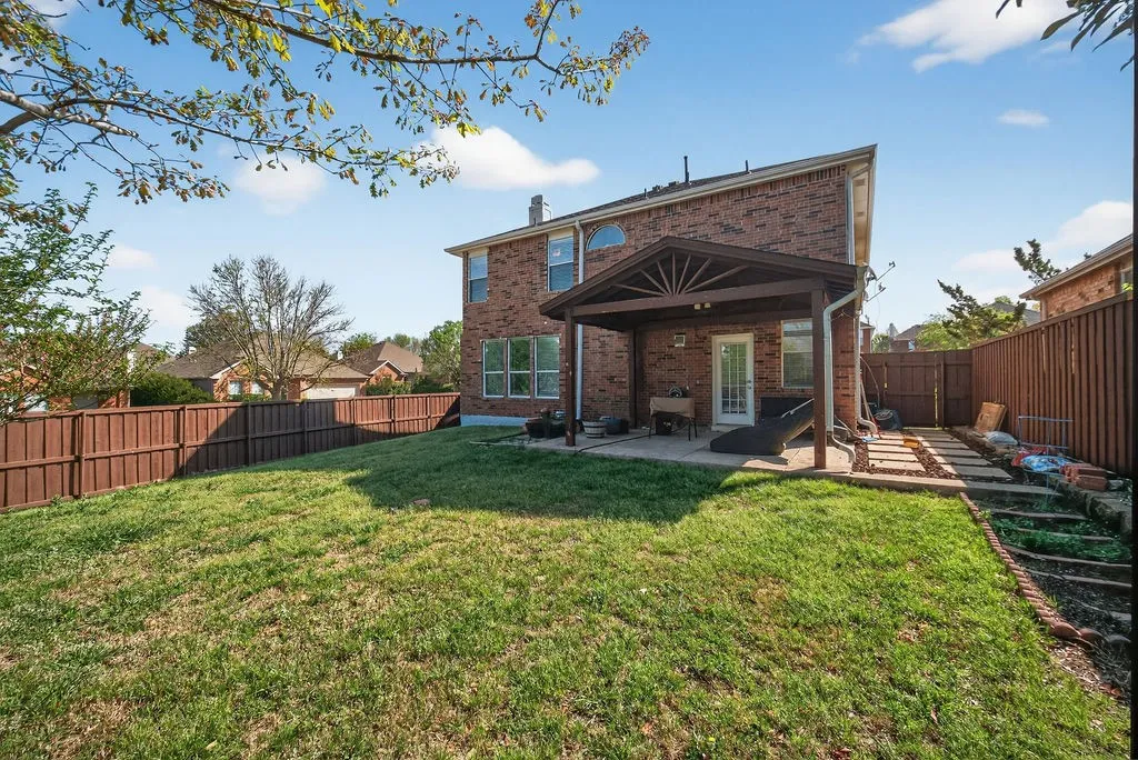 Single Family Residence For Rent in Collin County , 9633 Anns Way, Plano, Texas 75025, 3 Bedroom, 3 Bathroom, 2 Garage spaces, 1,980 Sqft, built in 2001, mls#21406265, Real Estate Agent in Plano, Homes For Rent in Collin county, Homes For Rent in Plano, Realtor in Plano Texas, Real Estate Brokerage Independent Realty Texas, Luminita Cordes Realtor