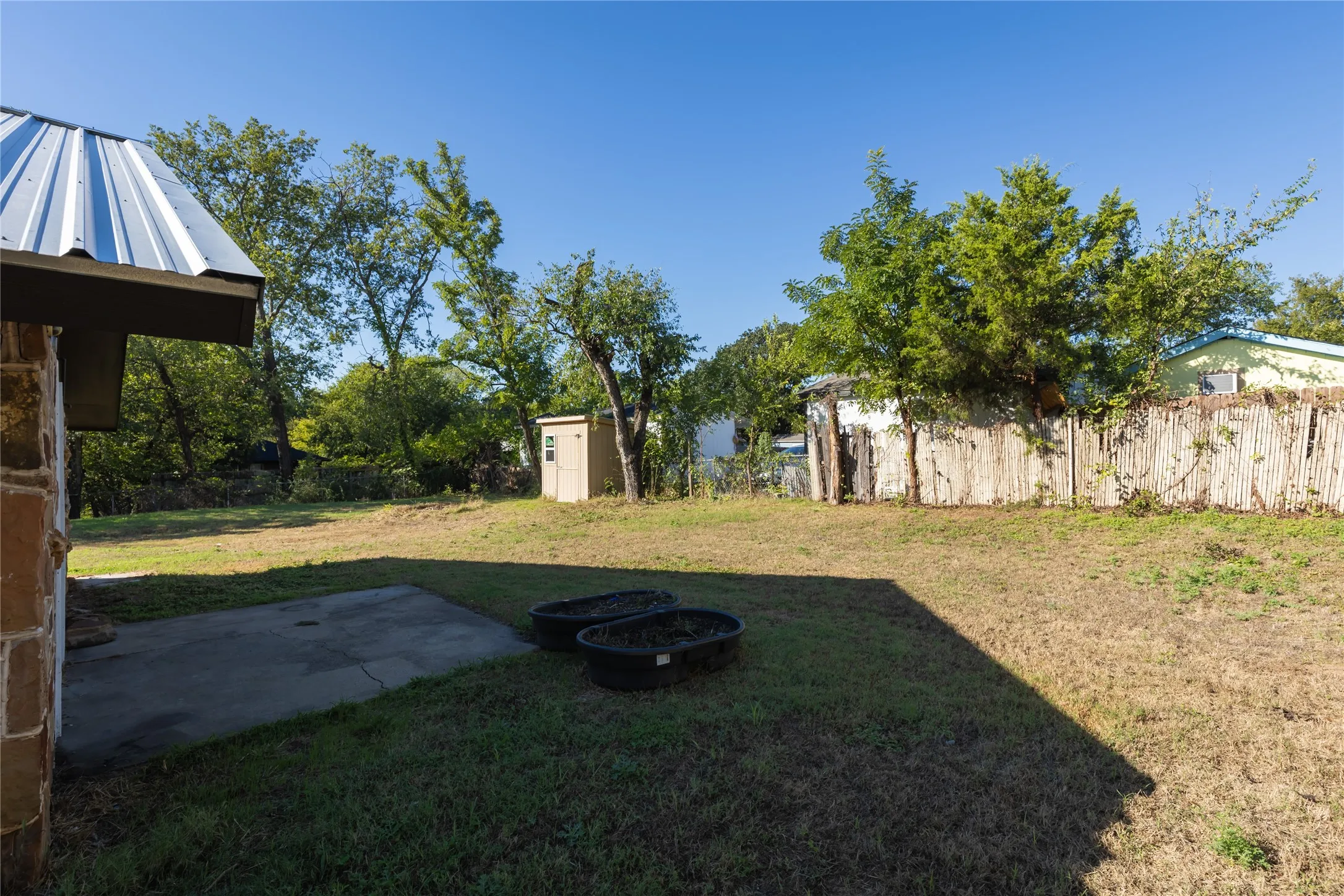 Single Family Residence For Sale in Parker County , 709 N Rusk Street, Weatherford, Texas 76086, 3 Bedroom, 2 Bathroom, Garage spaces, 1,036 Sqft, built in 1946, mls#21402075, Real Estate Agent in Weatherford, Homes For Sale in Parker county, Homes For Sale in Weatherford, Realtor in Weatherford Texas, Real Estate Brokerage Independent Realty Texas, Luminita Cordes Realtor