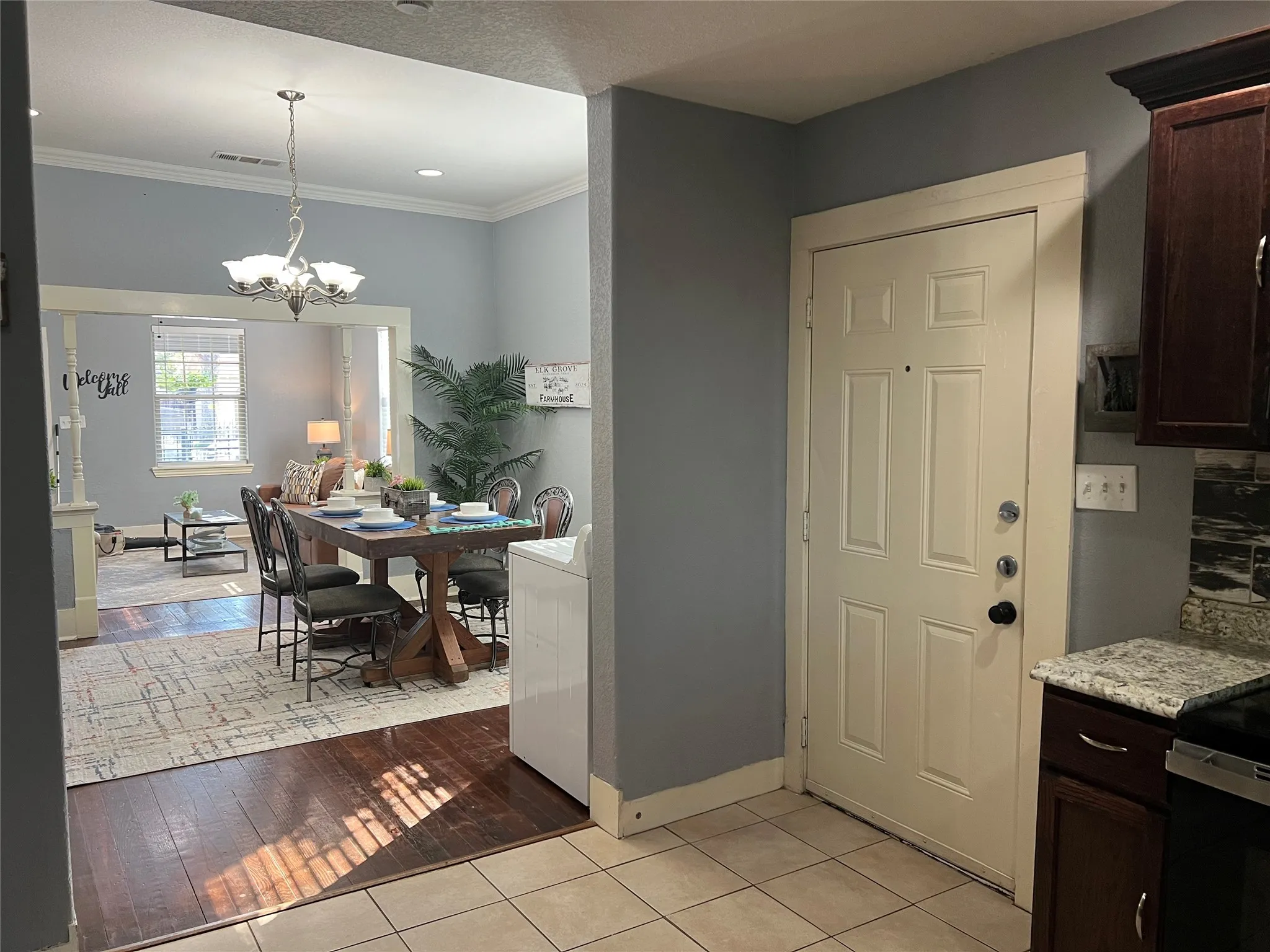 Single Family Residence For Sale in Tarrant County , 3227 Avenue I, Fort Worth, Texas 76105, 3 Bedroom, 1 Bathroom, Garage spaces, 1,168 Sqft, built in 1912, mls#21406920, Real Estate Agent in Fort Worth, Homes For Sale in Tarrant county, Homes For Sale in Fort Worth, Realtor in Fort Worth Texas, Real Estate Brokerage Independent Realty Texas, Luminita Cordes Realtor