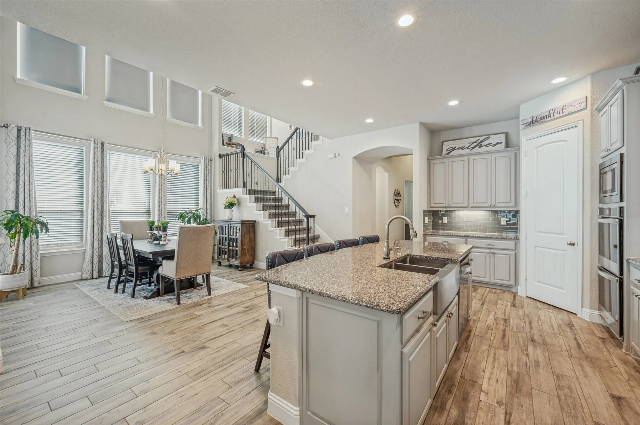 Single Family Residence For Sale in Ellis County , 1807 Mabry Court, Mansfield, Texas 76063, 4 Bedroom, 4 Bathroom, 3 Garage spaces, 3,156 Sqft, built in 2019, mls#21403905, Real Estate Agent in Mansfield, Homes For Sale in Ellis county, Homes For Sale in Mansfield, Realtor in Mansfield Texas, Real Estate Brokerage Independent Realty Texas, Luminita Cordes Realtor