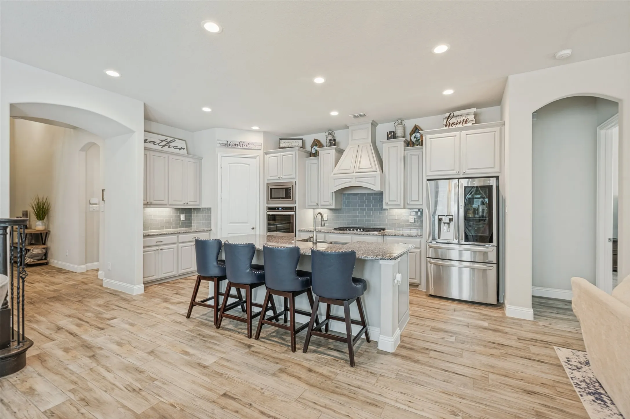 Single Family Residence For Sale in Ellis County , 1807 Mabry Court, Mansfield, Texas 76063, 4 Bedroom, 4 Bathroom, 3 Garage spaces, 3,156 Sqft, built in 2019, mls#21403905, Real Estate Agent in Mansfield, Homes For Sale in Ellis county, Homes For Sale in Mansfield, Realtor in Mansfield Texas, Real Estate Brokerage Independent Realty Texas, Luminita Cordes Realtor